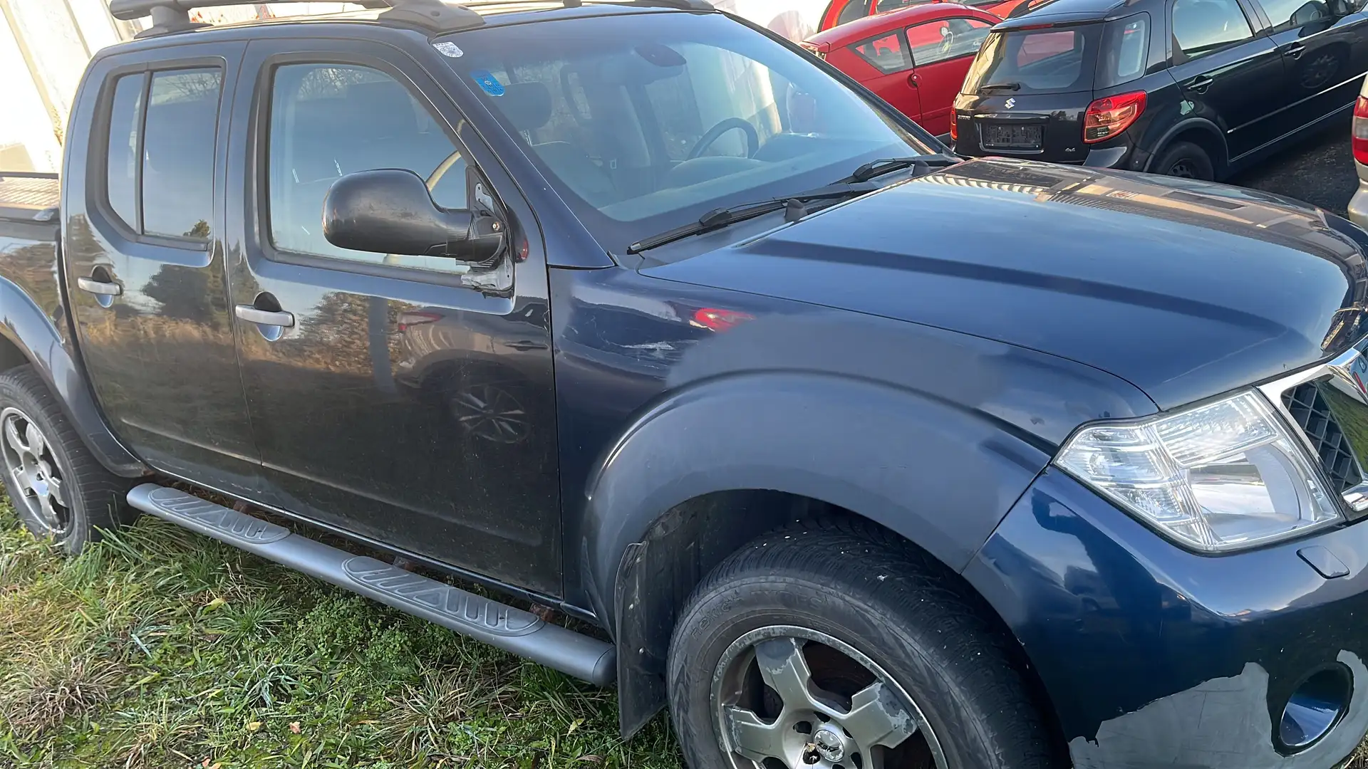 Nissan Navara Double Cab LE 3.0 dCi 4x4 DPF Aut. - 2