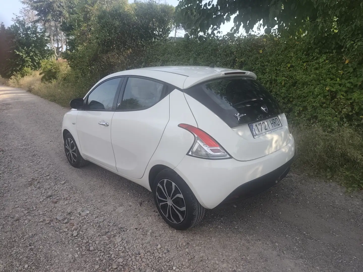 Lancia Ypsilon 1.2 evo II Silver Blanco - 2