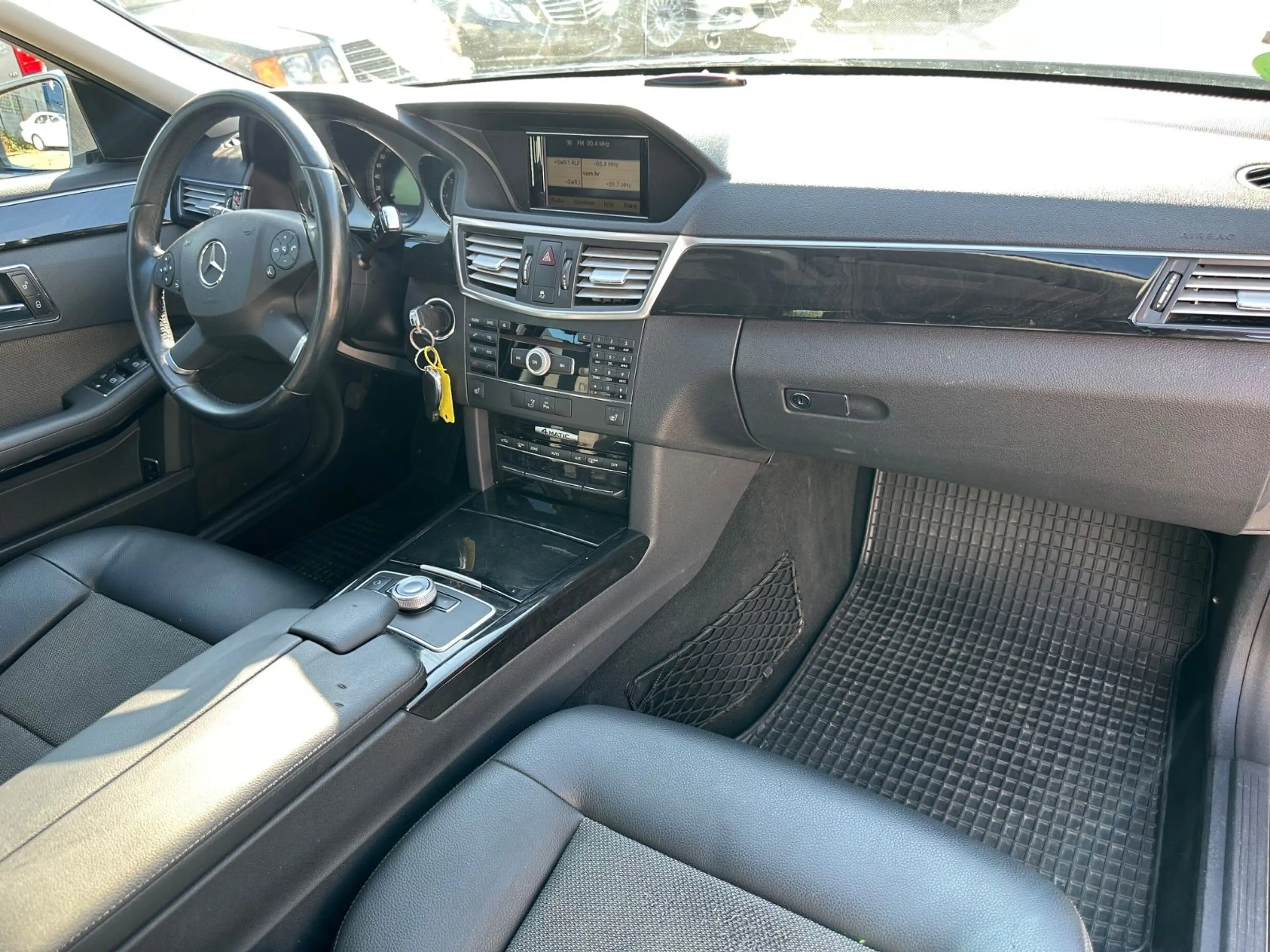 Mercedes-Benz E 350 CDI, 4Matic, Aut., 1. Jahr Garantie — photo 8