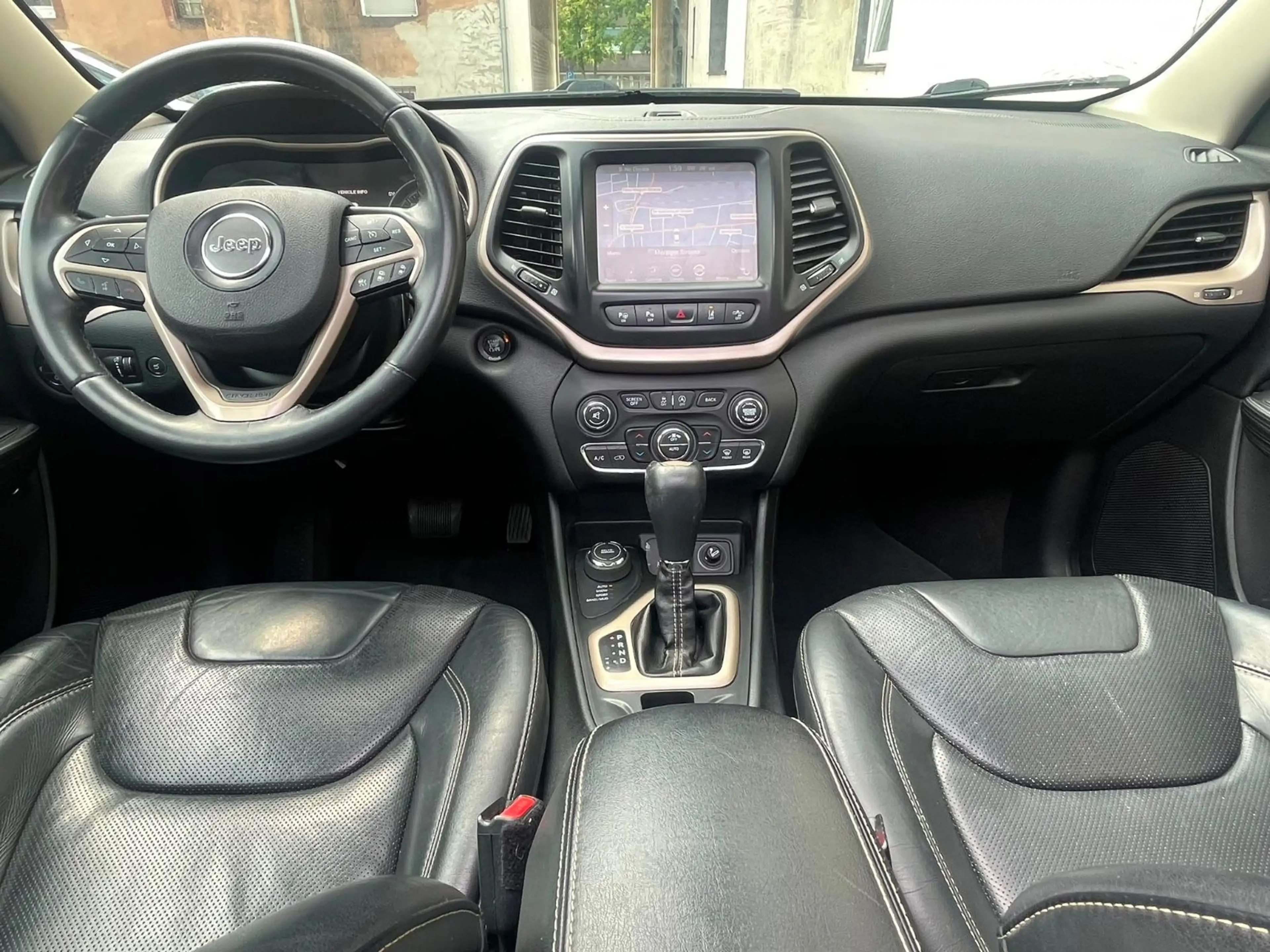 Jeep Cherokee Limited 4WD 2,0 Aut. Leder, PANORAMA — photo 9
