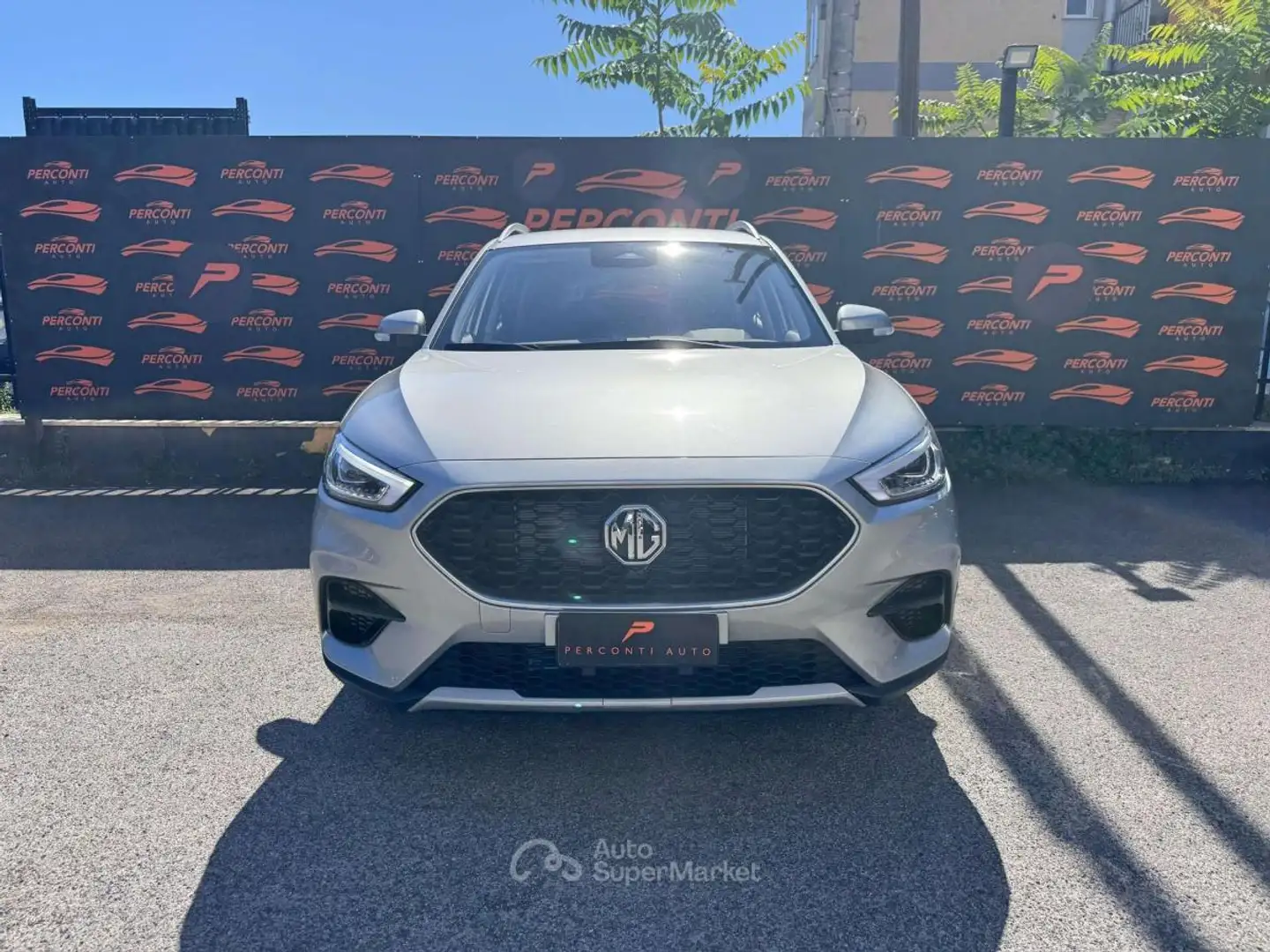 MG ZS 1.5 Comfort NAVI LED CAMERA DAB TOUCH CARPLAY PROM Gris - 2