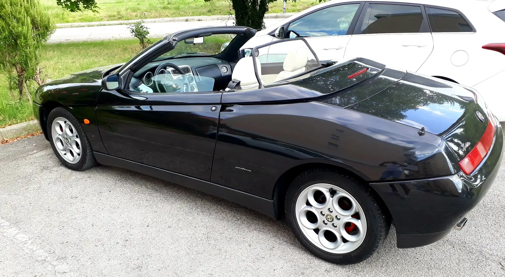 Alfa Romeo Spider SPIDER 2000 cc 16 v Noir - 1