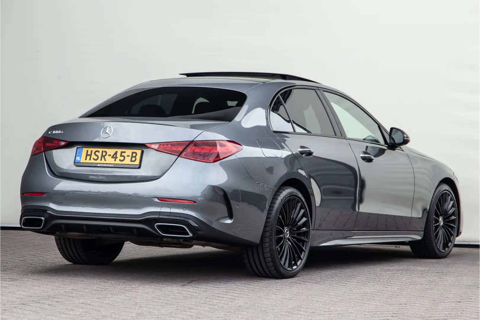 Mercedes-Benz C 300 e AMG Premium, Pano, Burmester, Nightpack, Key-Les Gris - 2