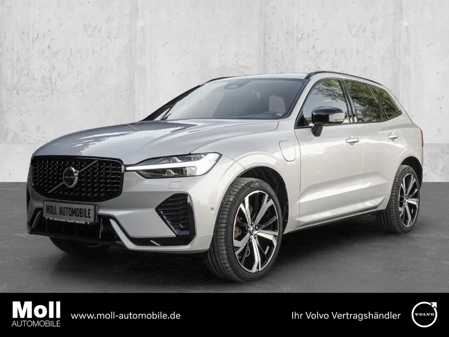 Volvo XC60 R Design Recharge Plug-In Hybrid AWD T8 Twin Engin Silber - 1