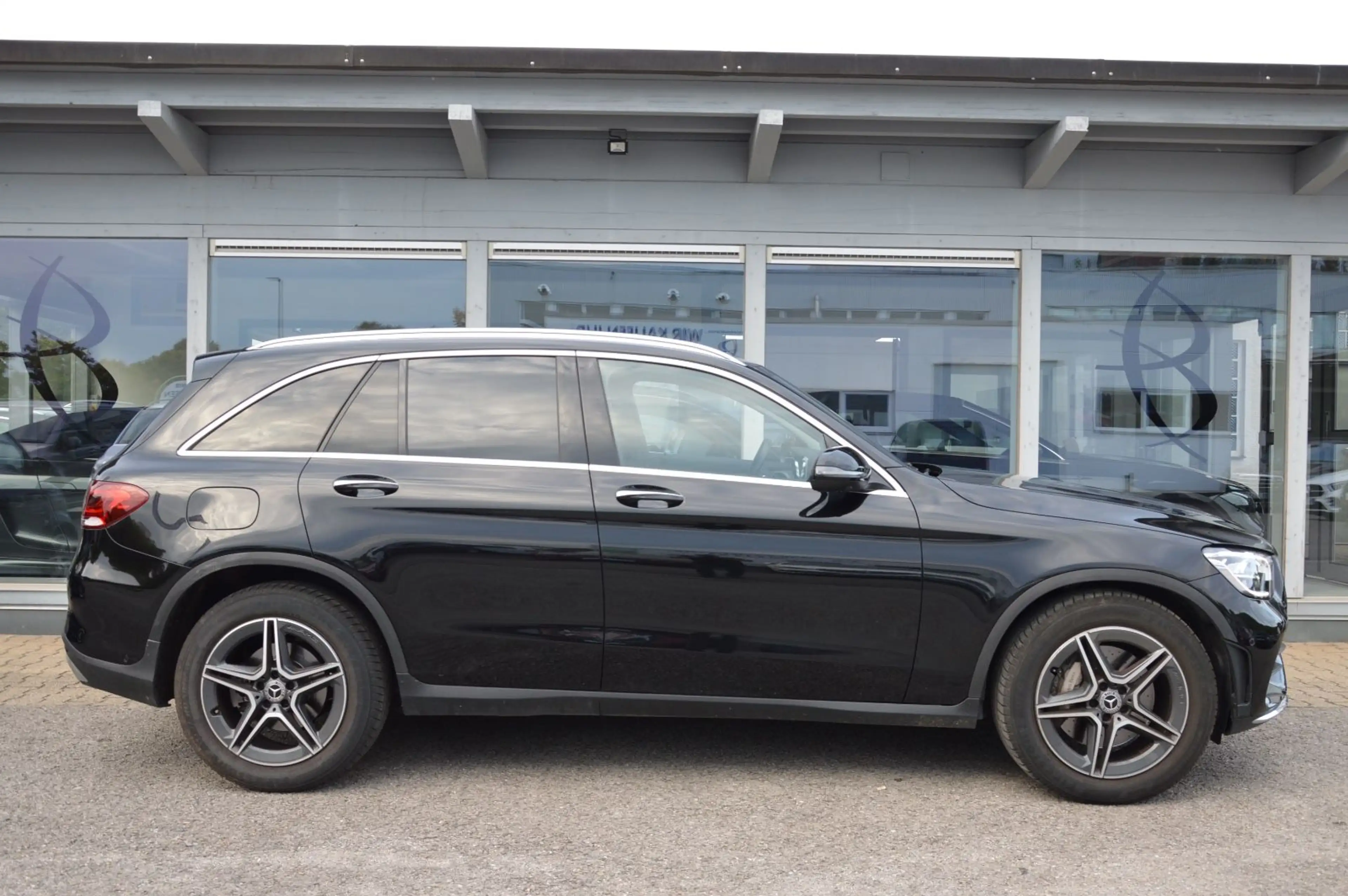 Mercedes-Benz GLC 220 d 4Matic*DISTRONIC* 360°-CAM*AMG*NAVI*9G* — photo 5
