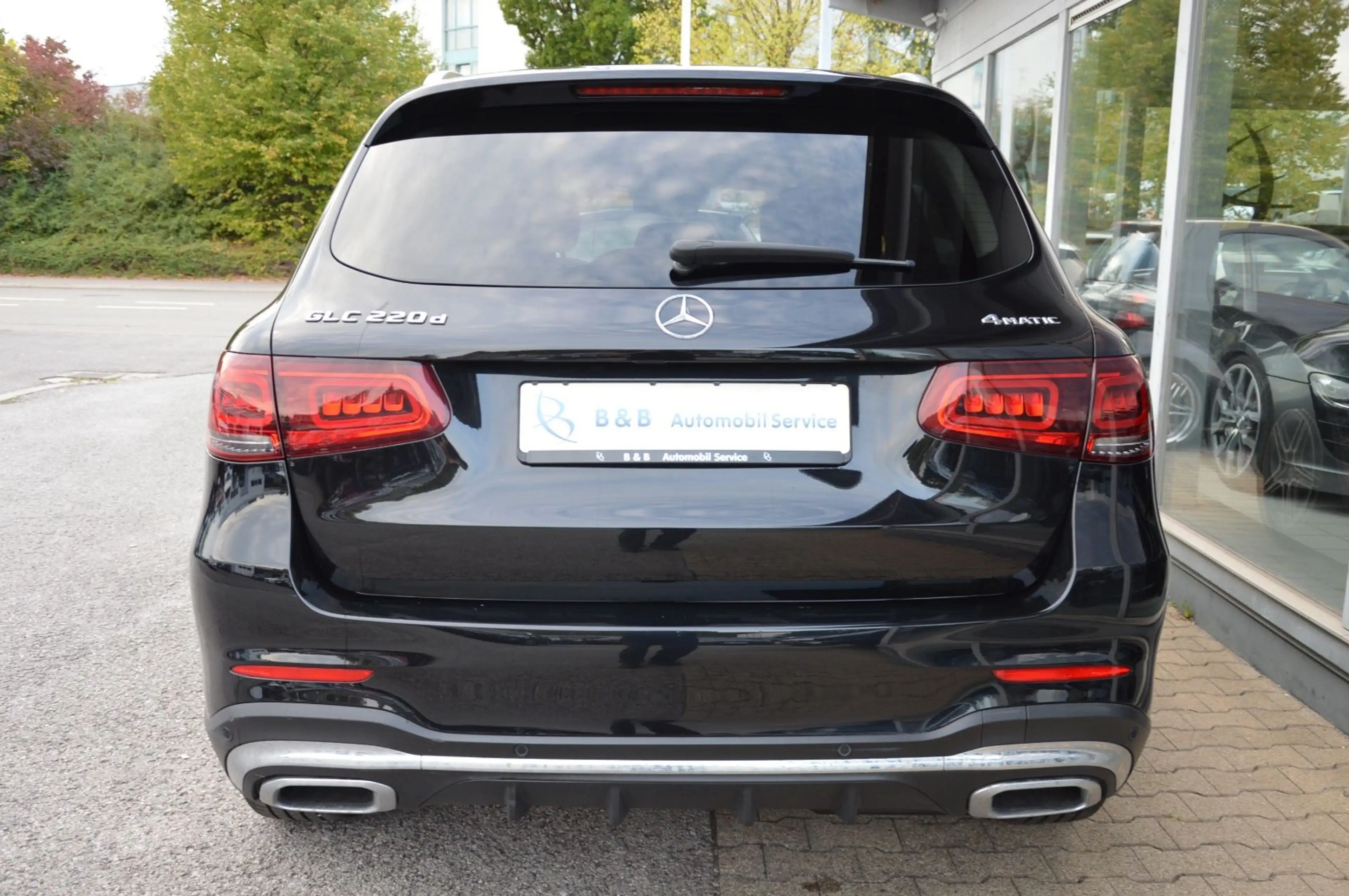 Mercedes-Benz GLC 220 d 4Matic*DISTRONIC* 360°-CAM*AMG*NAVI*9G* — photo 7