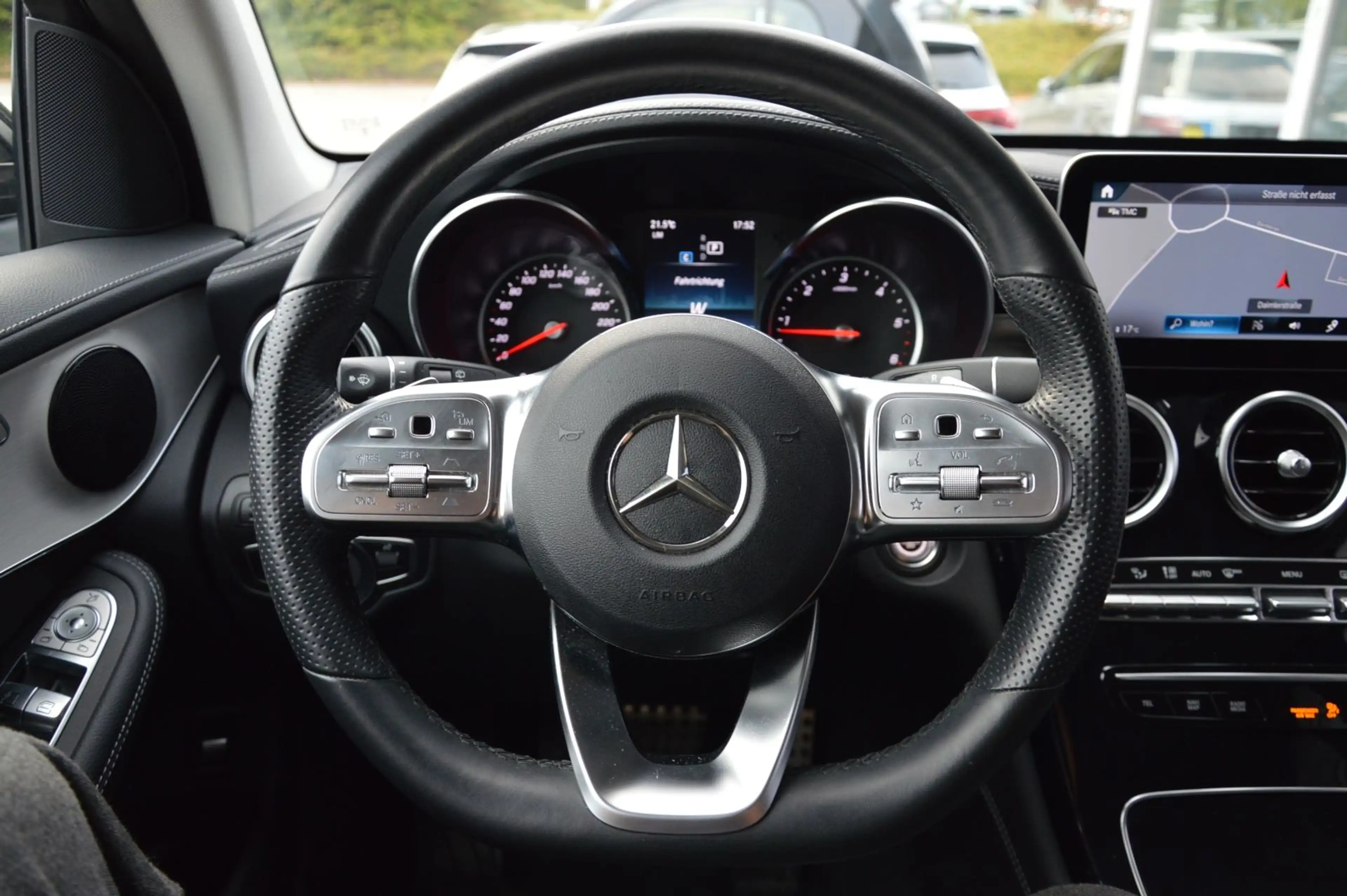 Mercedes-Benz GLC 220 d 4Matic*DISTRONIC* 360°-CAM*AMG*NAVI*9G* — photo 15