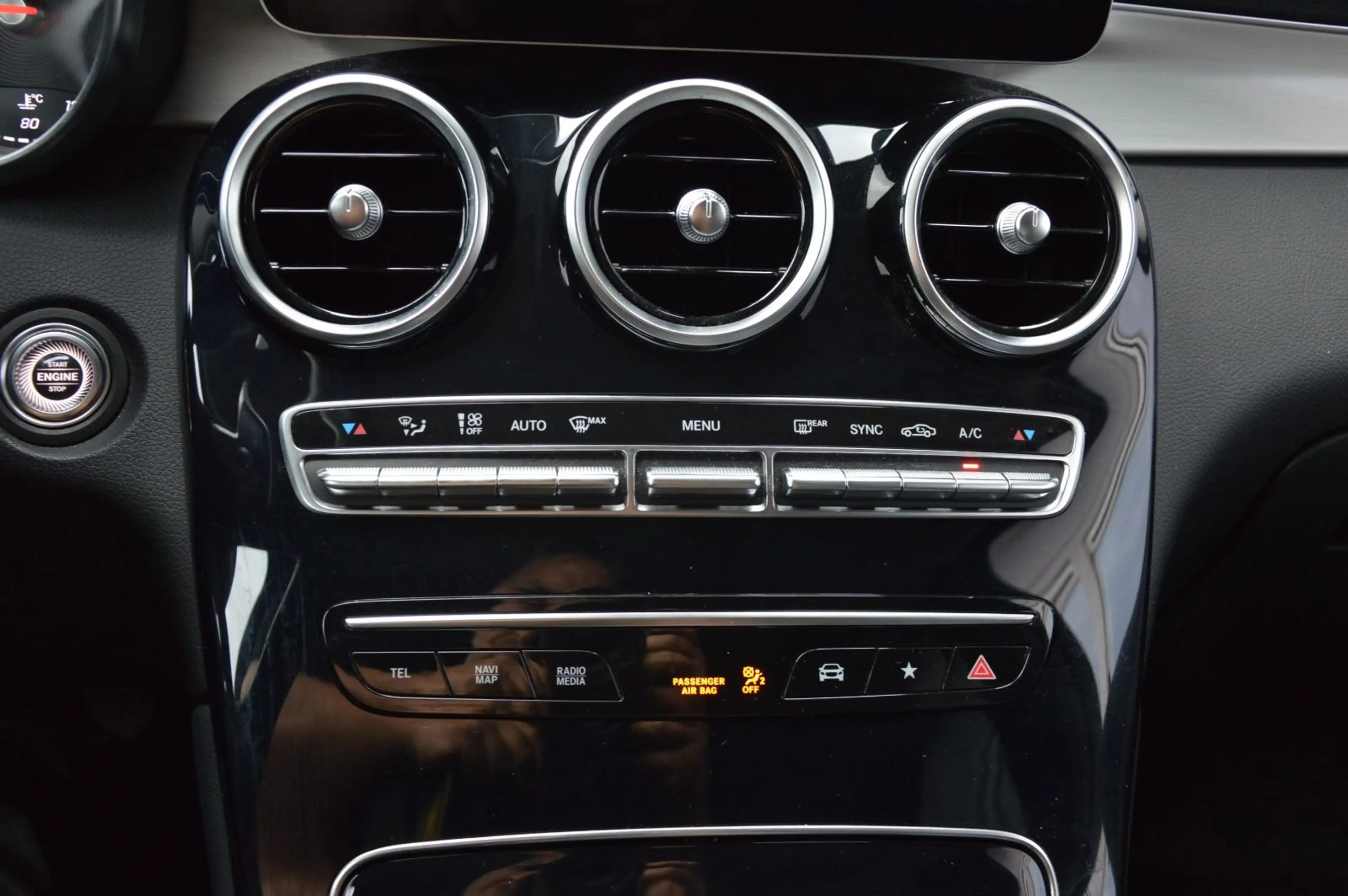 Mercedes-Benz GLC 220 d 4Matic*DISTRONIC* 360°-CAM*AMG*NAVI*9G* — photo 13