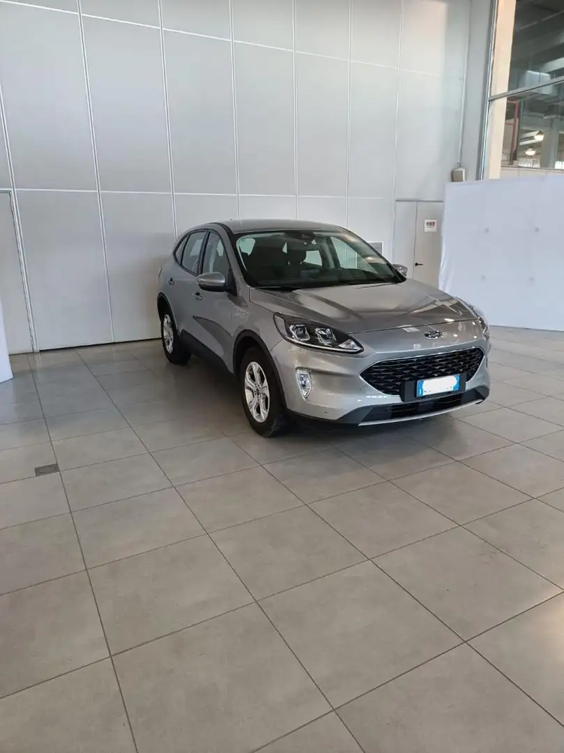 Ford Kuga 1.5 EcoBlue 120 CV 2WD Connect Grijs - 1