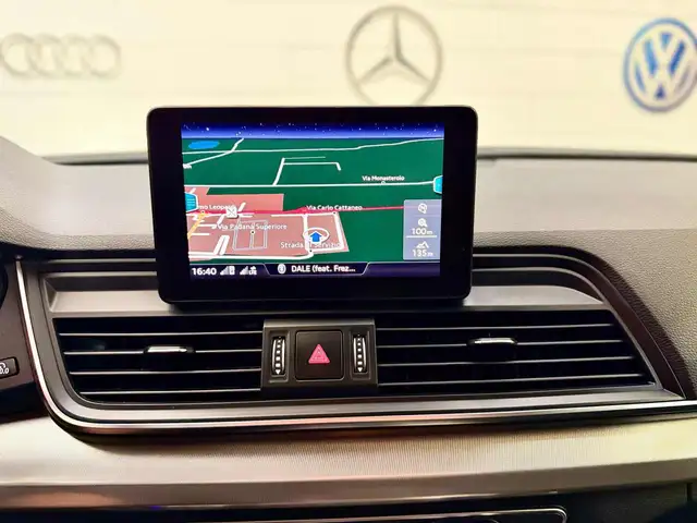 Audi Q5 view 17