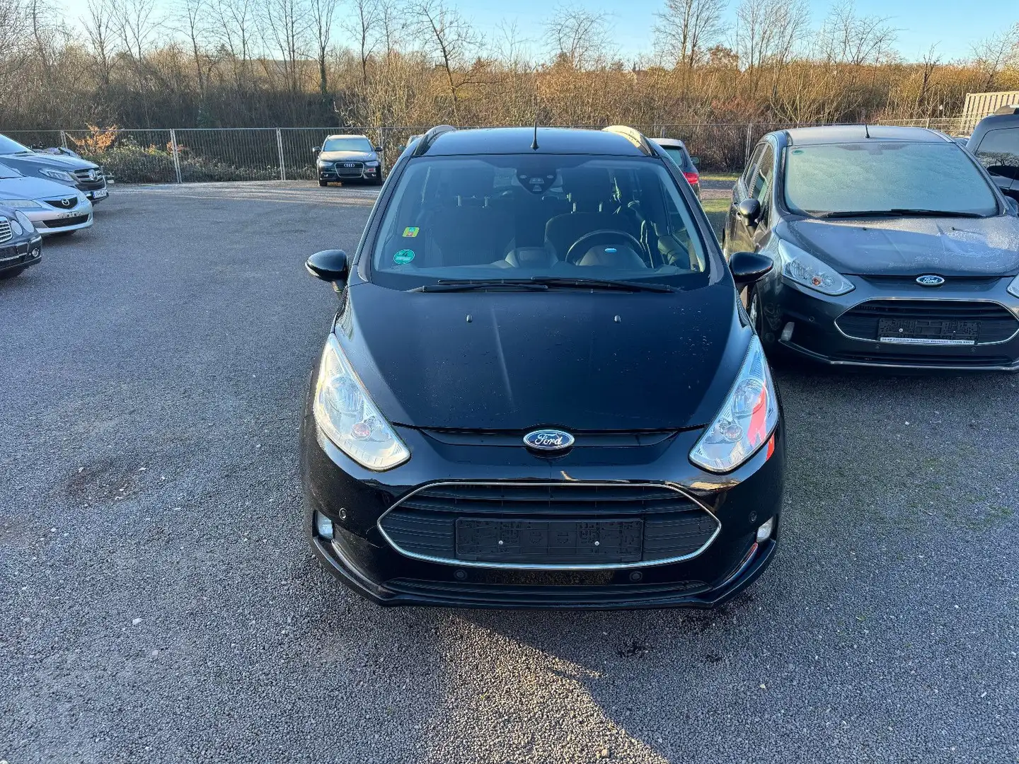 Ford B-Max 1,0  Insp/Tüv Neu beste Ausstatung Schwarz - 2