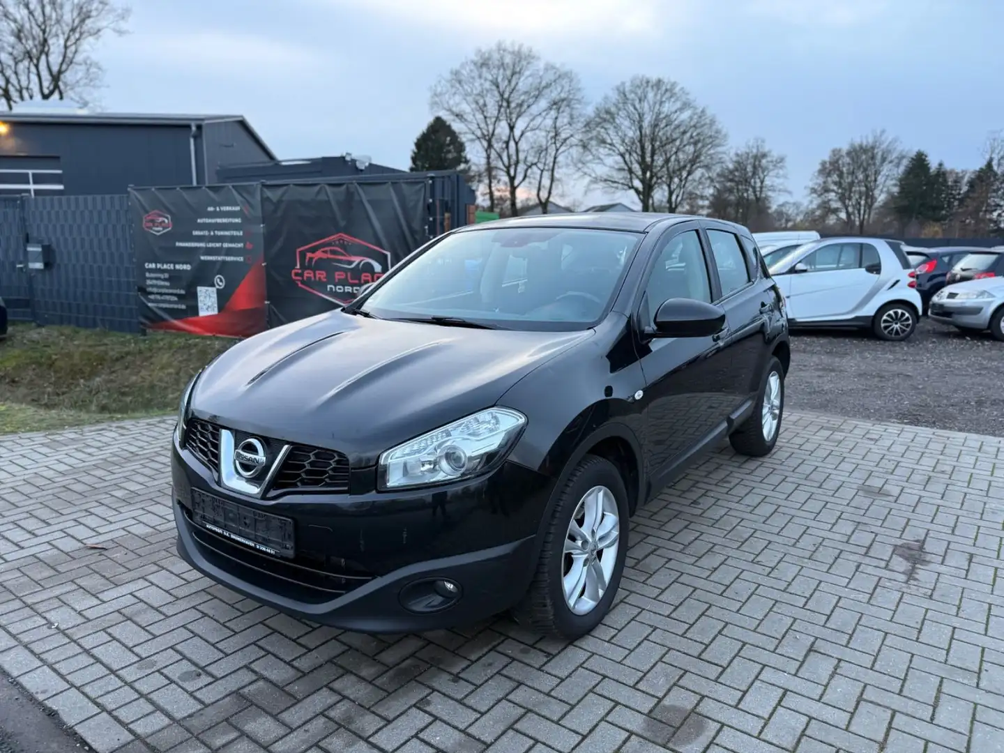 Nissan Qashqai Acenta TÜV NEU/NAVI/KLIMAAUTOMATIK/SHZ Schwarz - 1