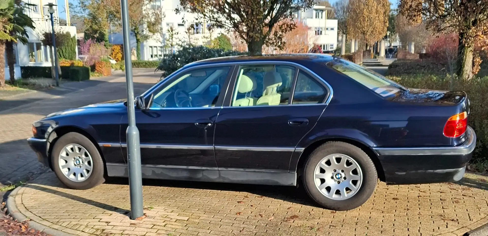 BMW 735 735 735i High-Line - 2