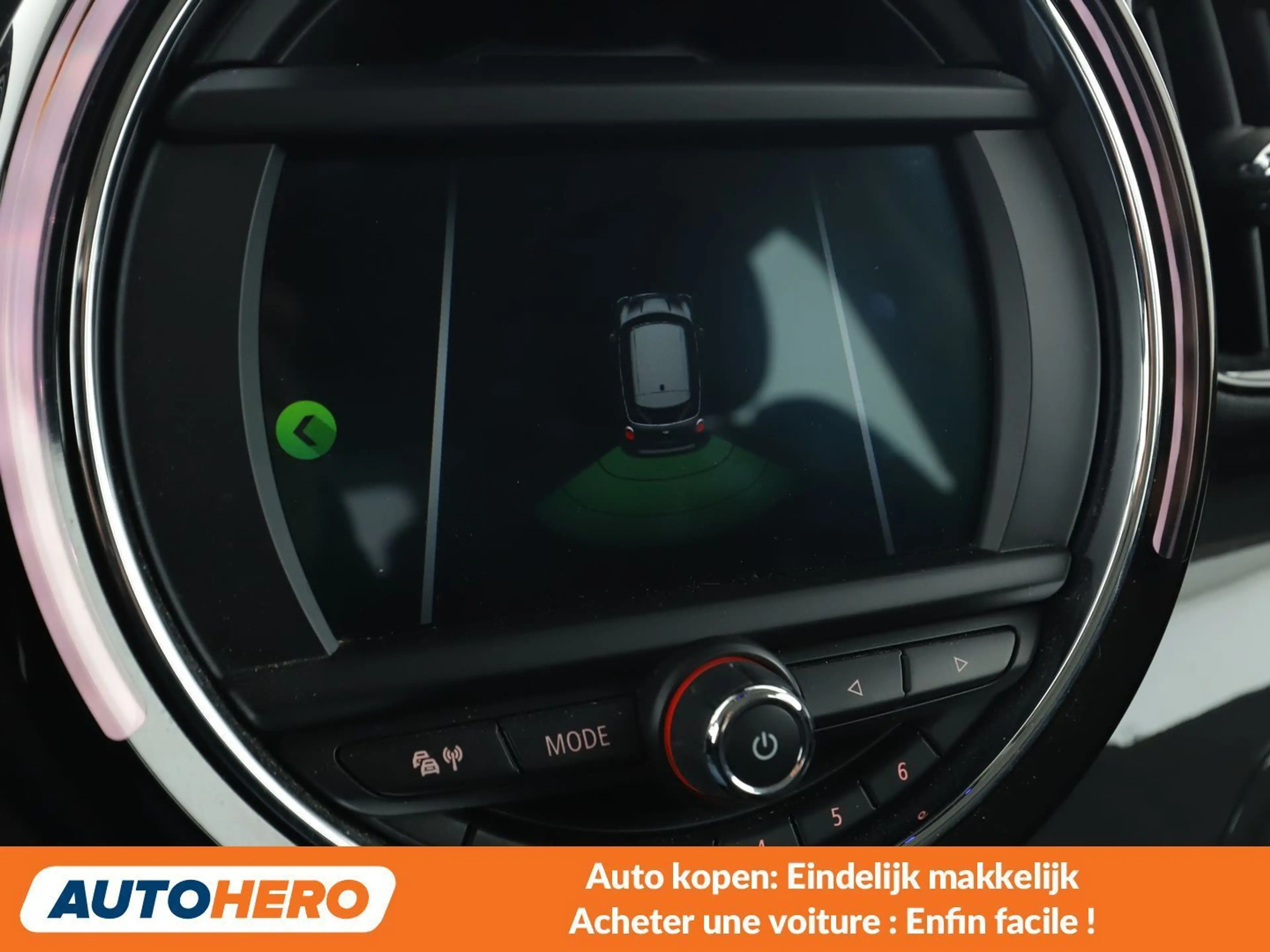 MINI One D Countryman One D — photo 9