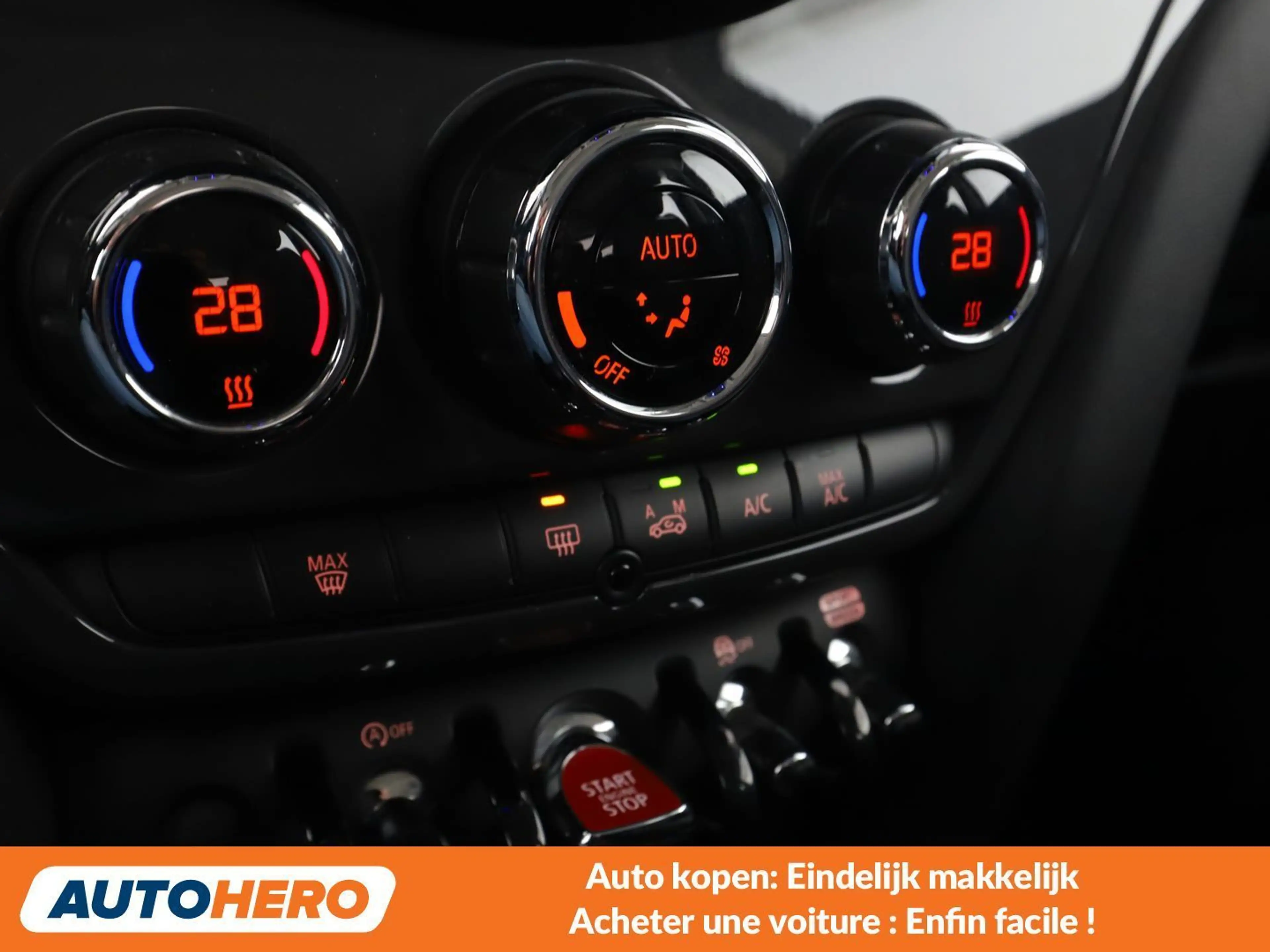 MINI One D Countryman One D — photo 11