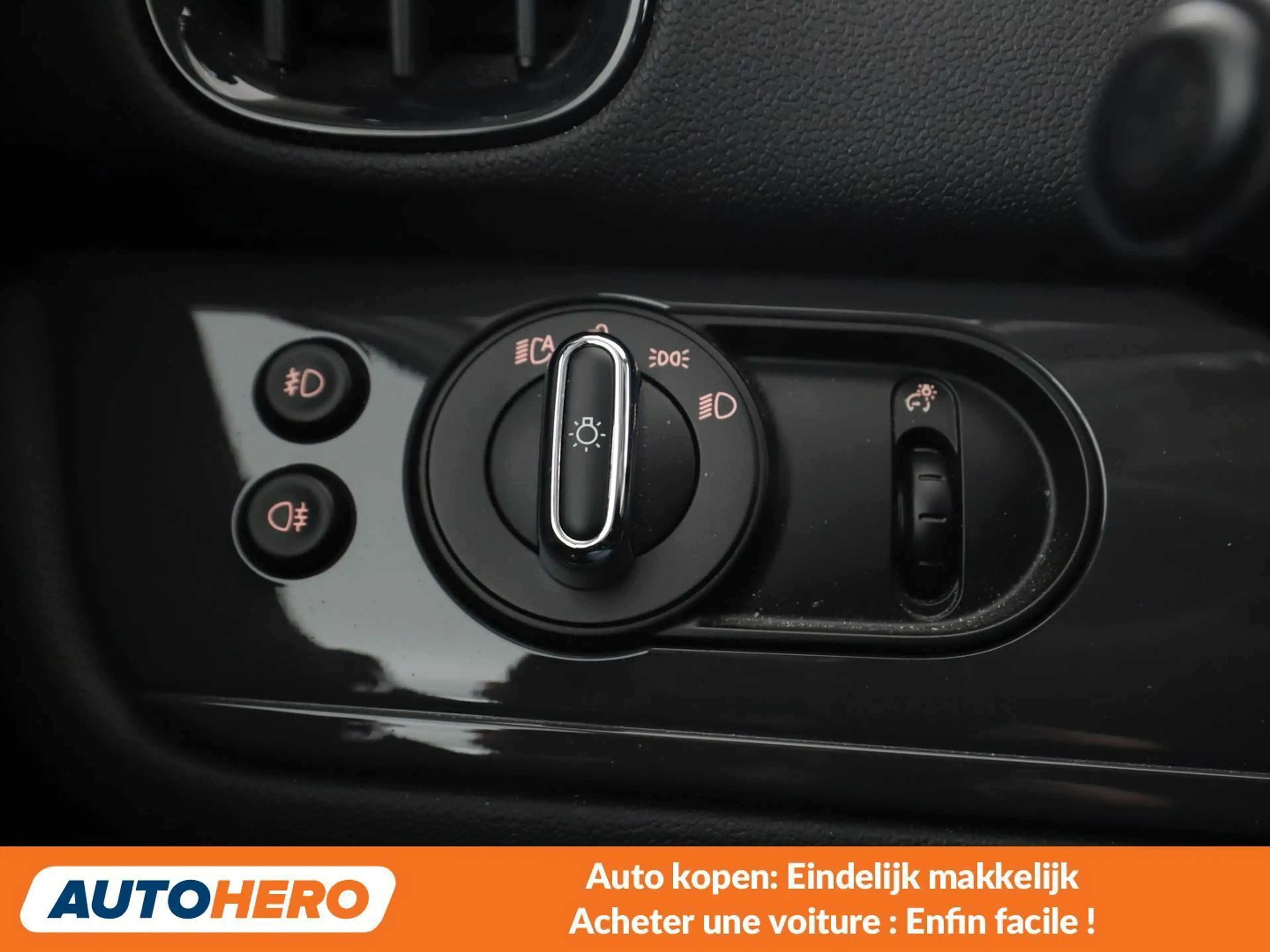 MINI One D Countryman One D — photo 12