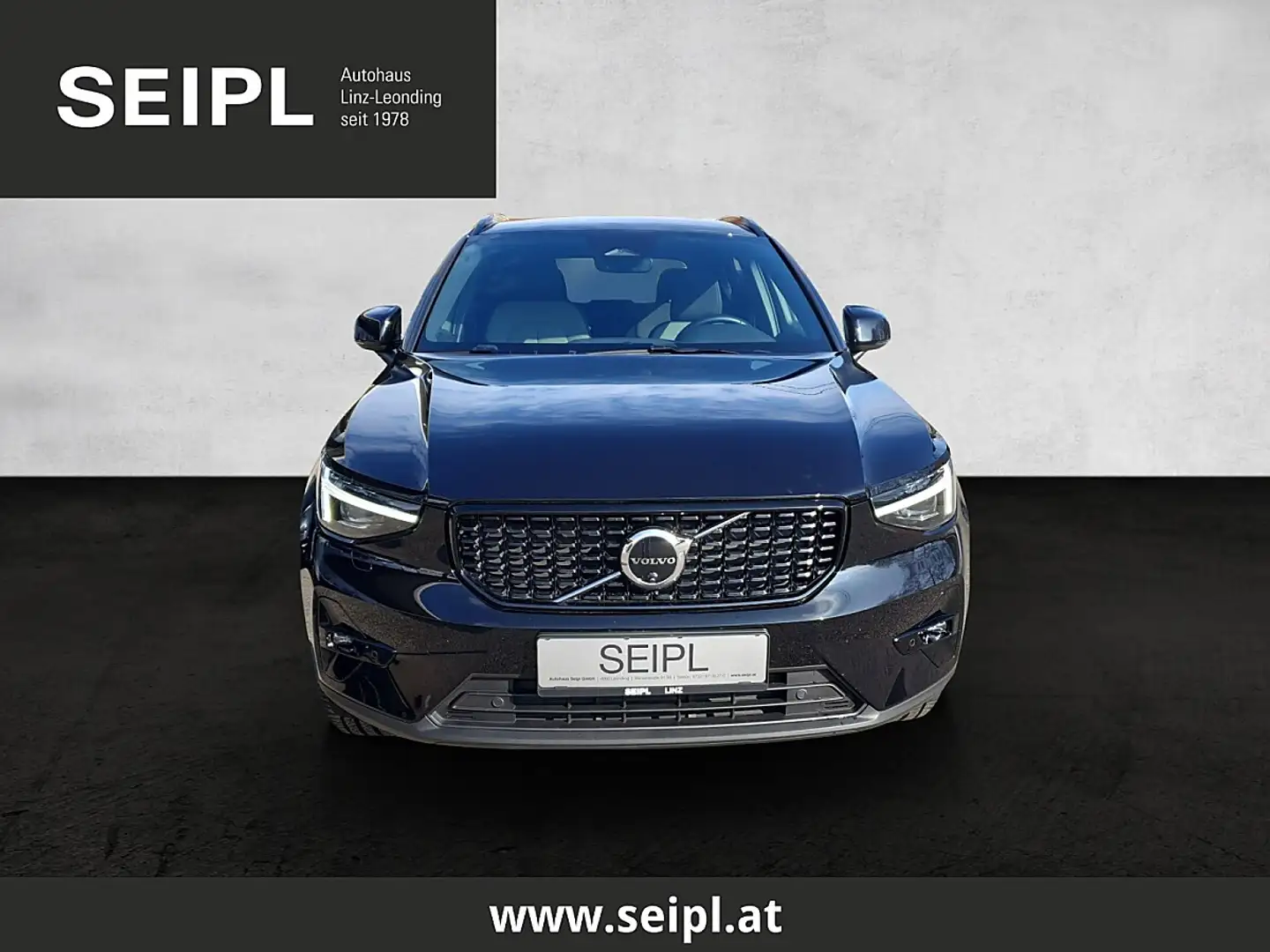 Volvo XC40 B3 Plus Dark Aut. Schwarz - 2