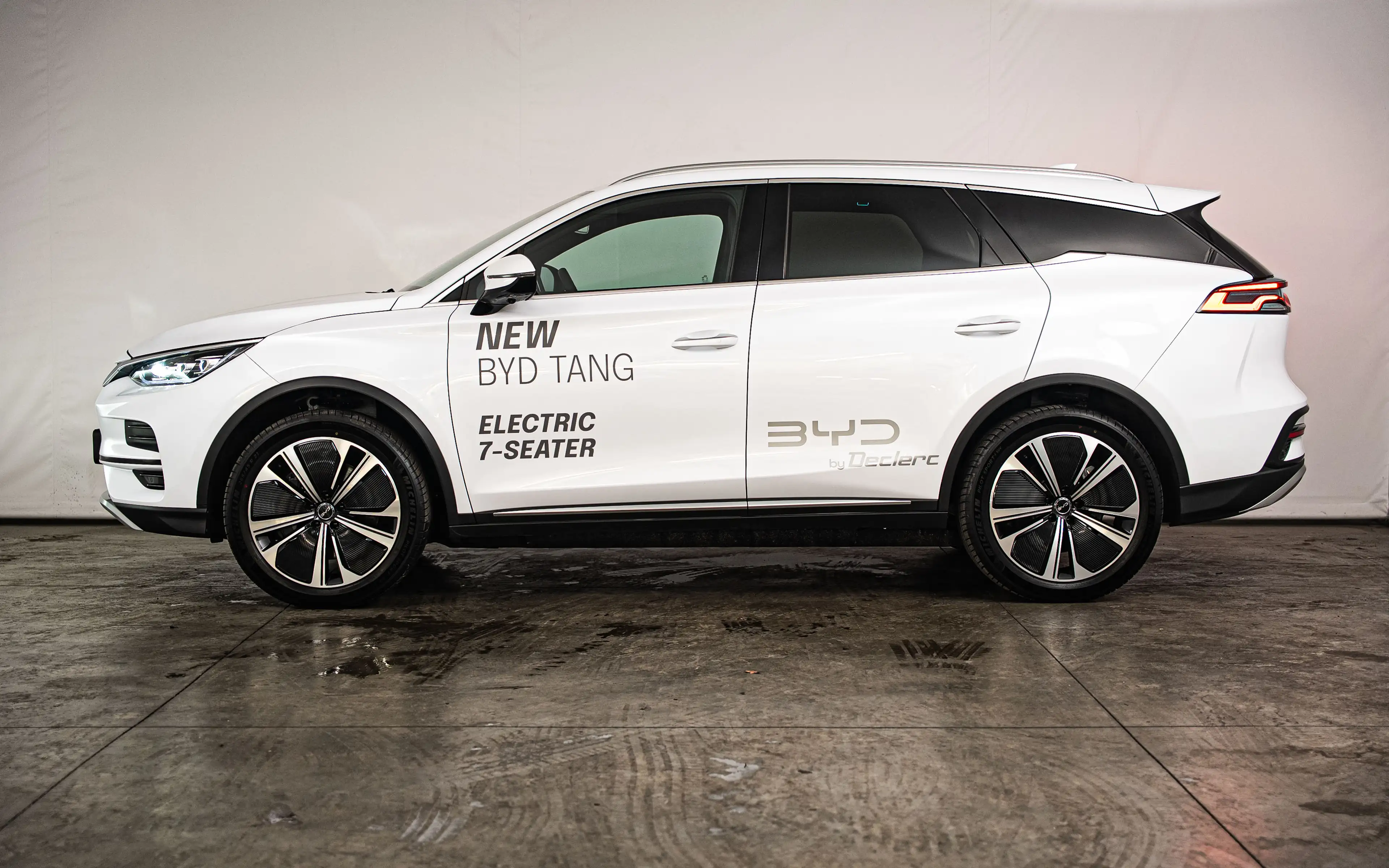 BYD Tang Tang 108.8 kWh Flagship — photo 2