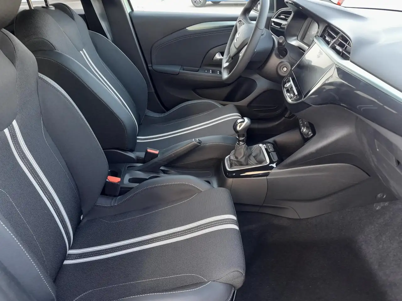 Opel Corsa F YES NAVI/APP~SHZ~LHZ~PDC~LED~DAB~ALU~GRA 21