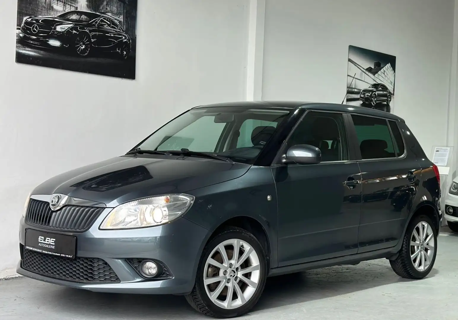 Skoda Fabia 1.2 TSI DSG Best of 1.Hand Klimaaut/SHZ Grau - 2