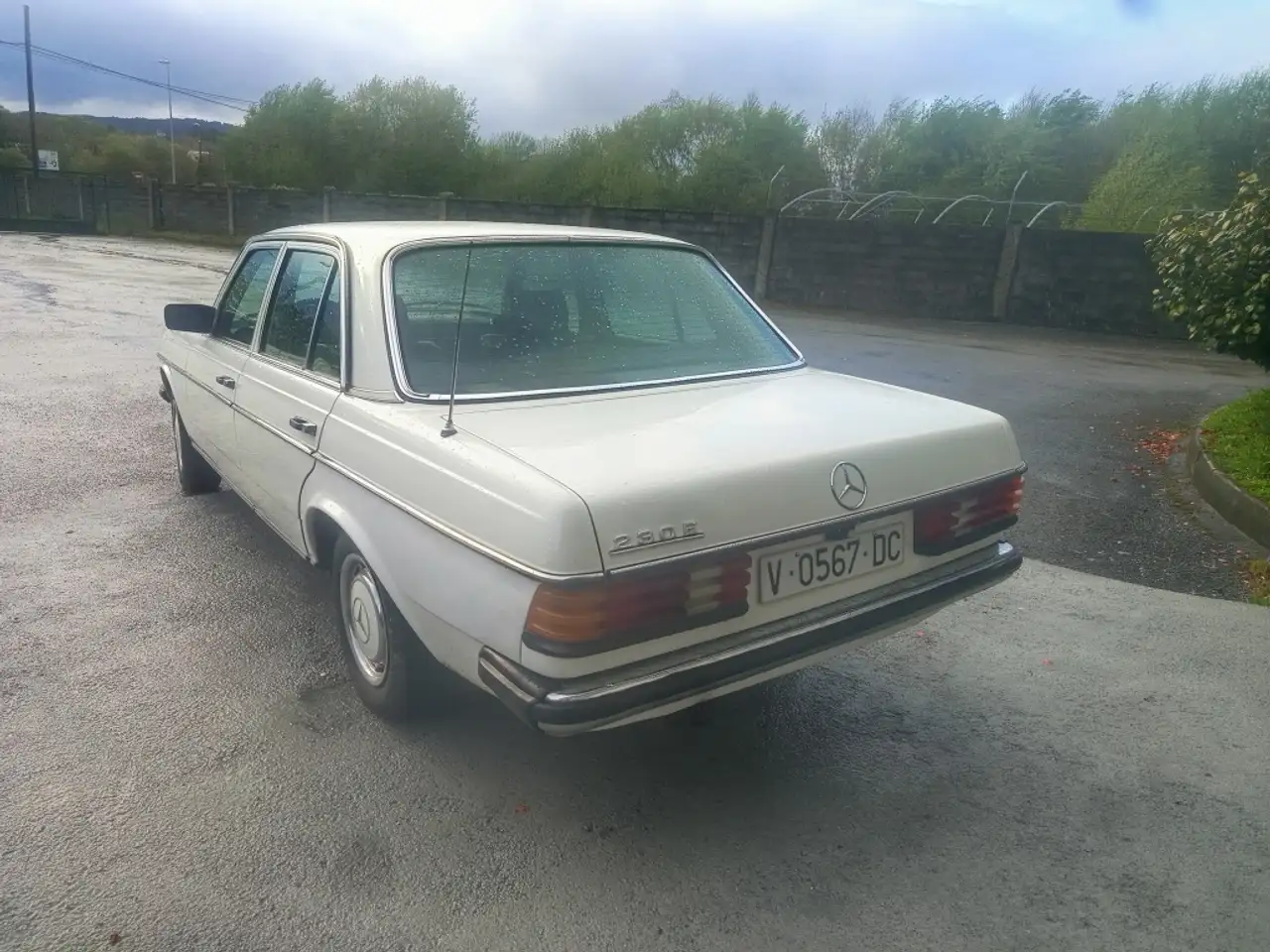 MERCEDES-BENZ Clase E (W123) Berlina Automático, foto 4