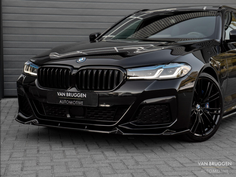 BMW 530 5-serie Touring 530e M-Sport Pano Laser HK-Audio H — photo 37