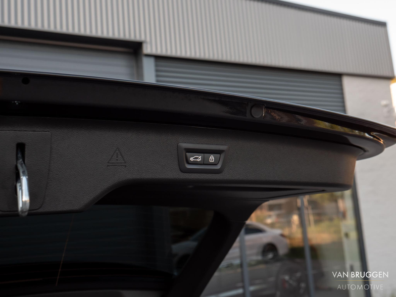 BMW 530 5-serie Touring 530e M-Sport Pano Laser HK-Audio H — photo 10