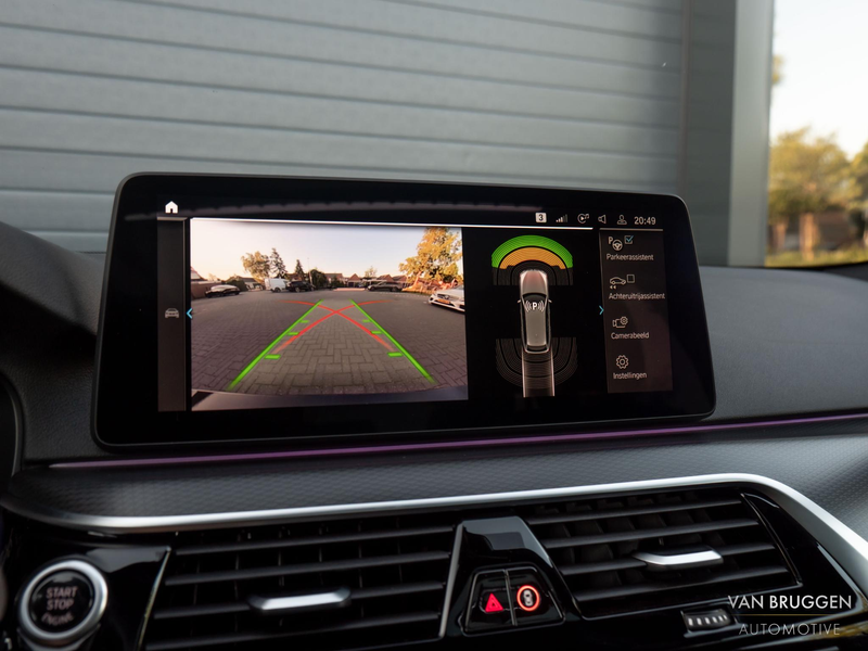 BMW 530 5-serie Touring 530e M-Sport Pano Laser HK-Audio H — photo 42