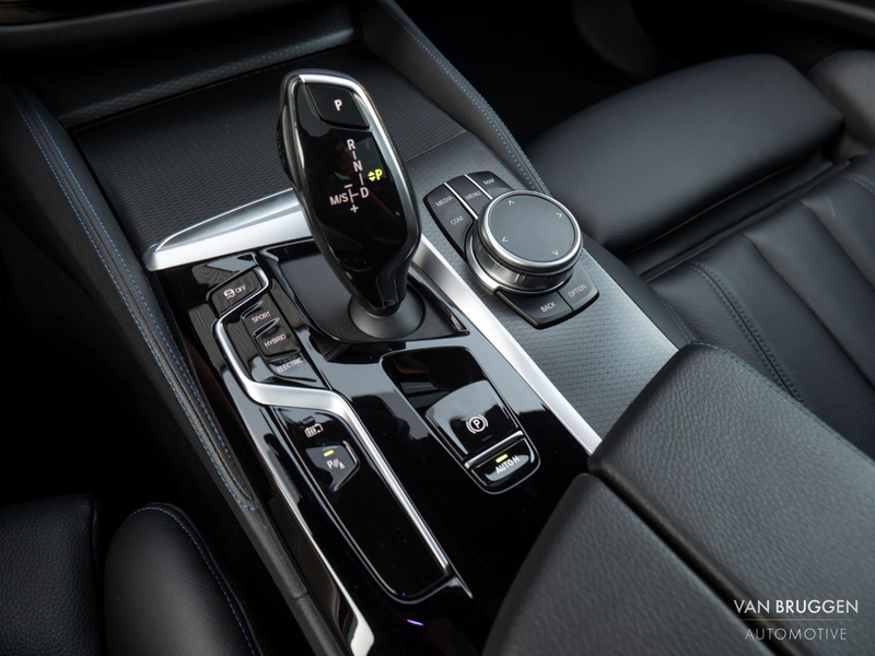 BMW 530 5-serie Touring 530e M-Sport Pano Laser HK-Audio H — photo 28