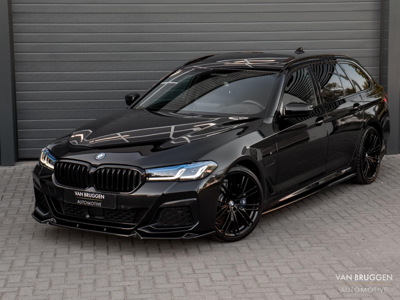 BMW 530 5-serie Touring 530e M-Sport Pano Laser HK-Audio H — photo 35
