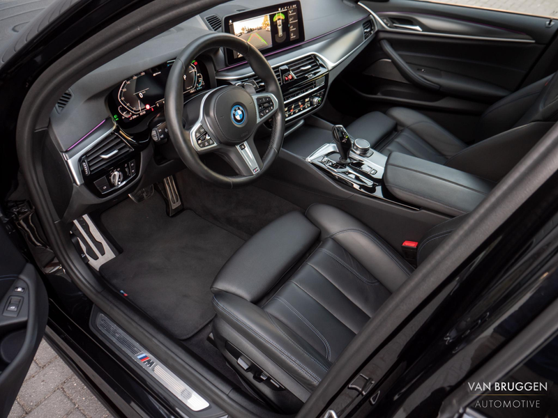 BMW 530 5-serie Touring 530e M-Sport Pano Laser HK-Audio H — photo 13