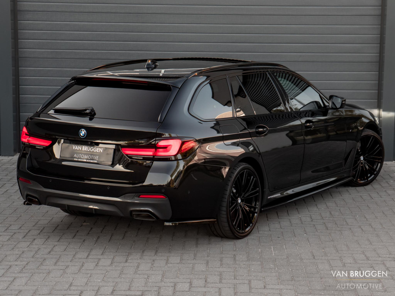 BMW 530 5-serie Touring 530e M-Sport Pano Laser HK-Audio H — photo 36