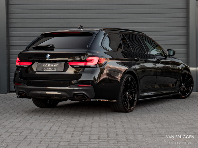 BMW 530 5-serie Touring 530e M-Sport Pano Laser HK-Audio H — photo 4