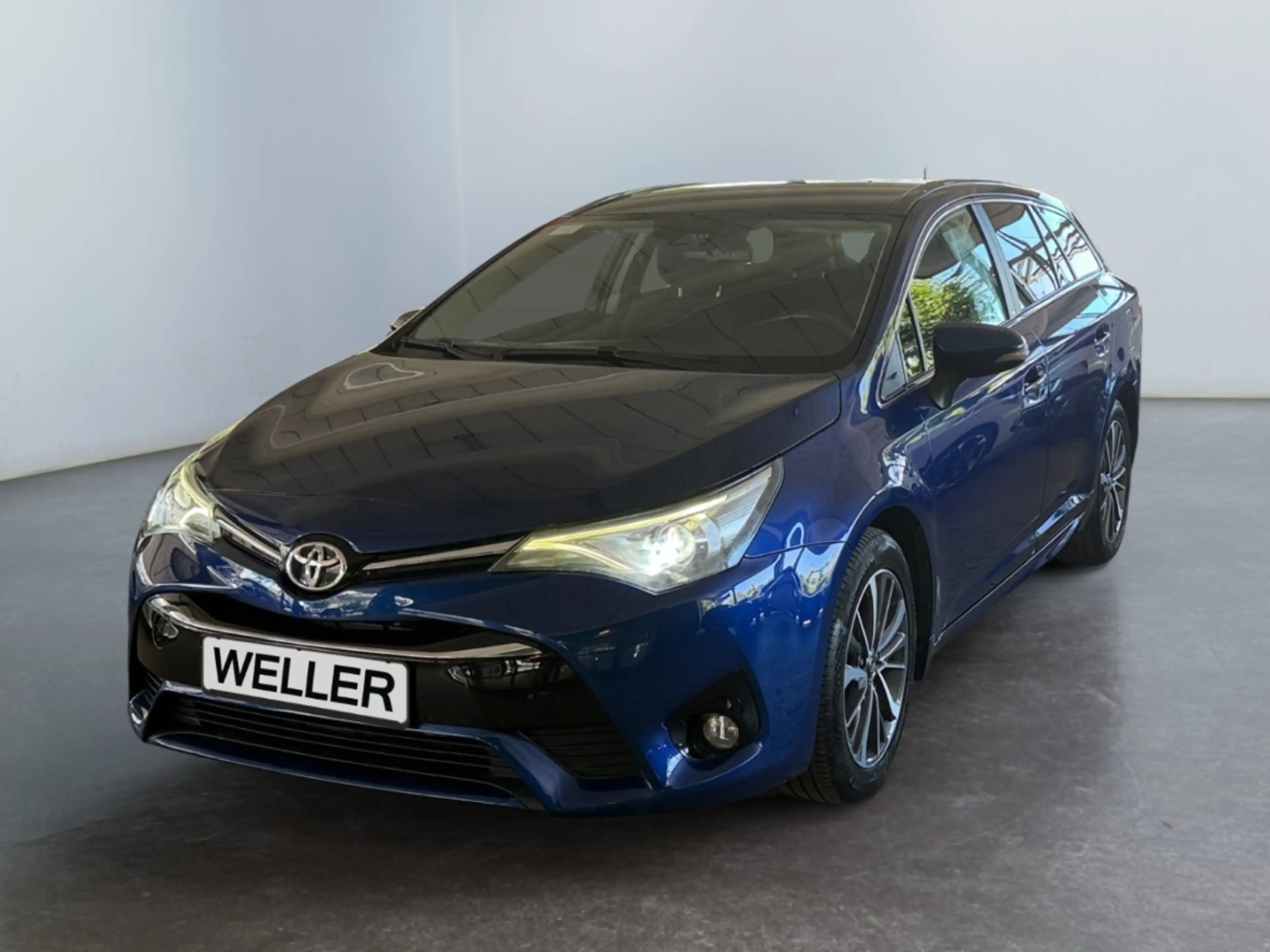 Toyota Avensis 1.8 TS Executive *LED*CAM*Leder*Navi*SHZ*