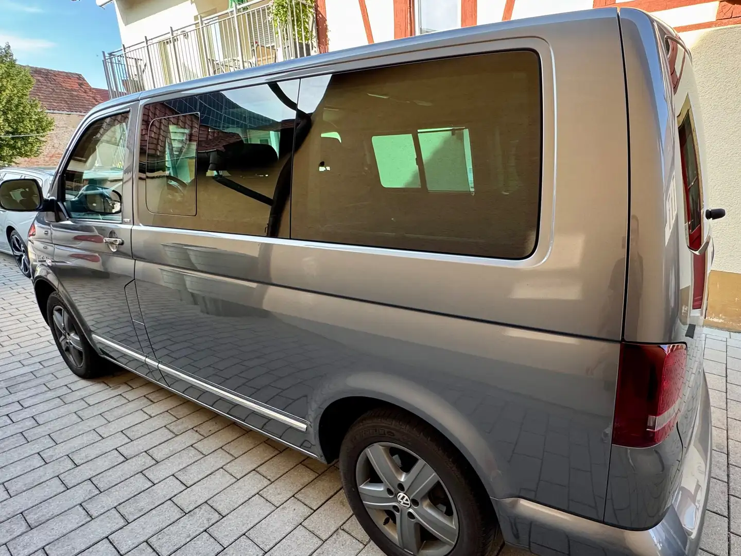 Volkswagen T5 Multivan Multivan Kurz DSG BMTCup - 2