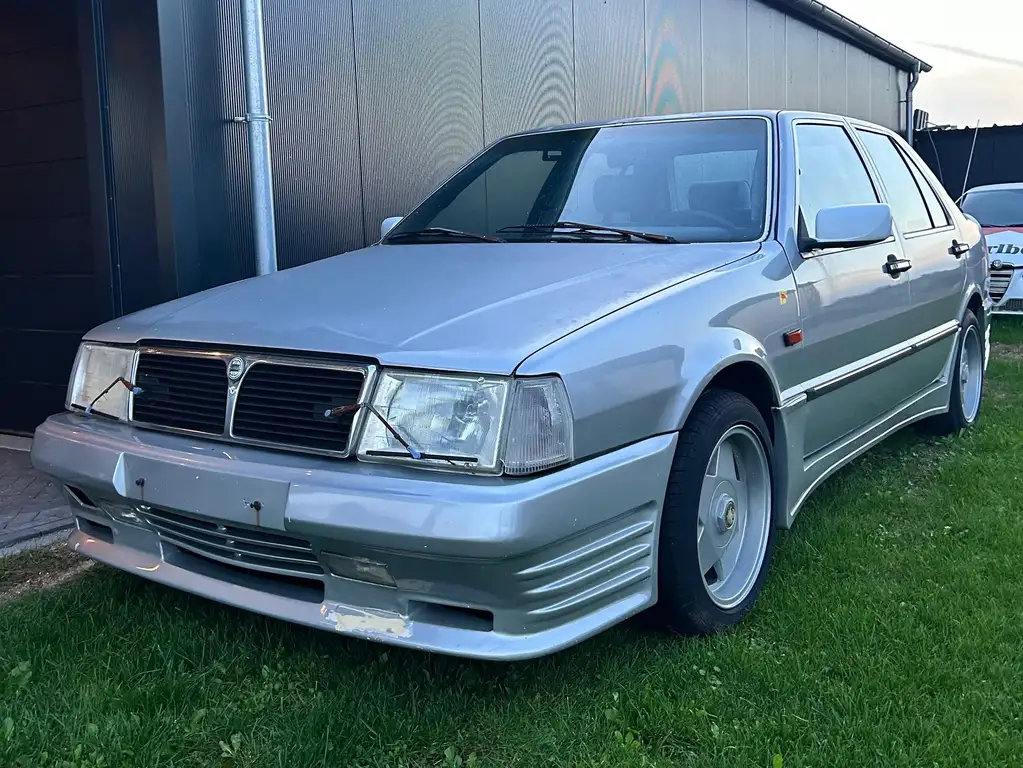 Lancia Thema