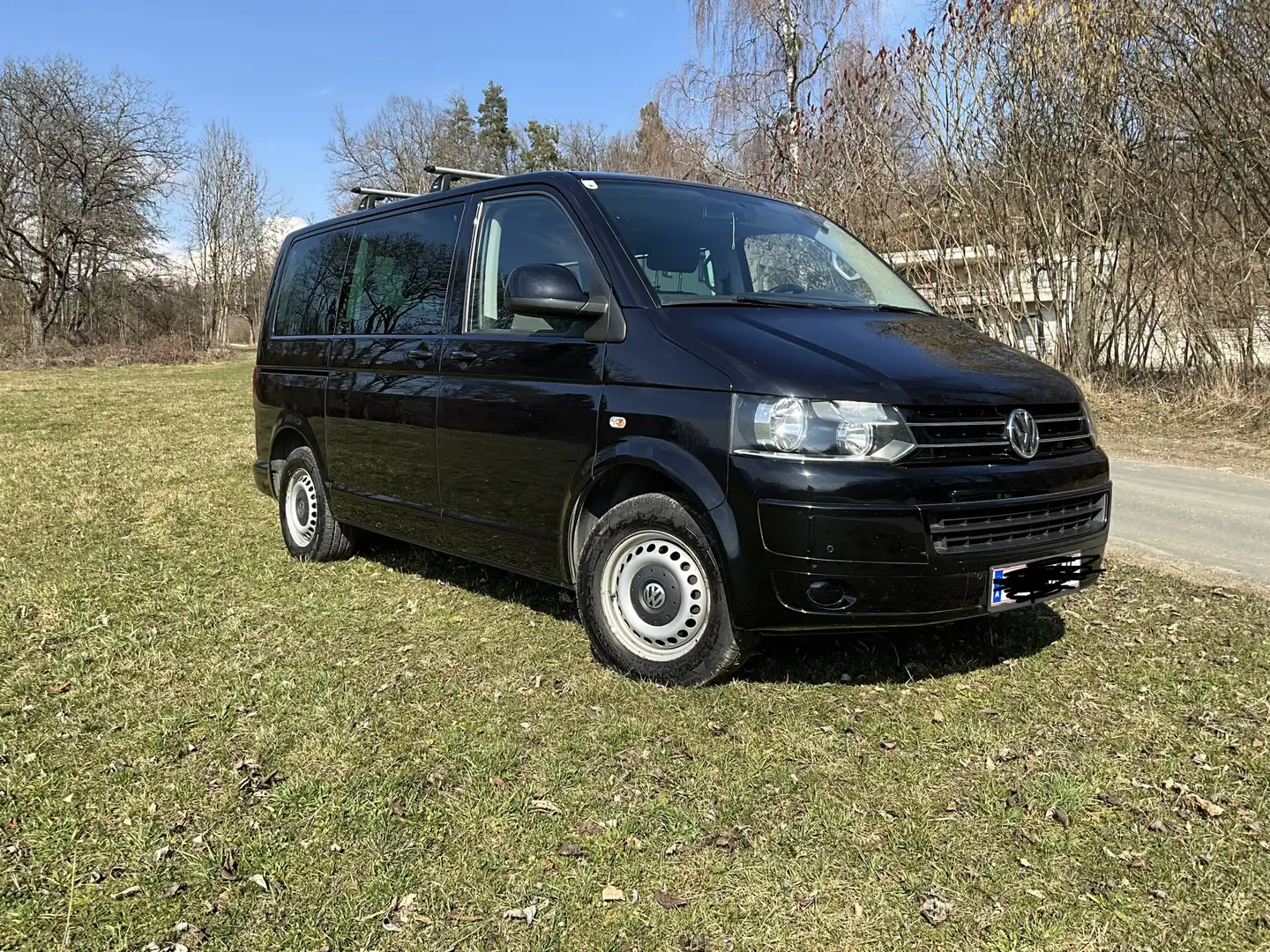 Volkswagen T5 Multivan Multivan Comfortline 2,0 BMT TDI D-PF Comfortline Schwarz - 1