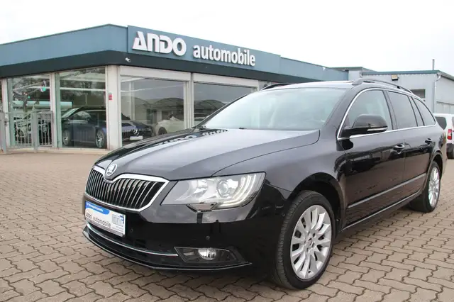 Skoda Superb 2.0TDI Combi Exclusive 4x4 Aurtom. Xenon