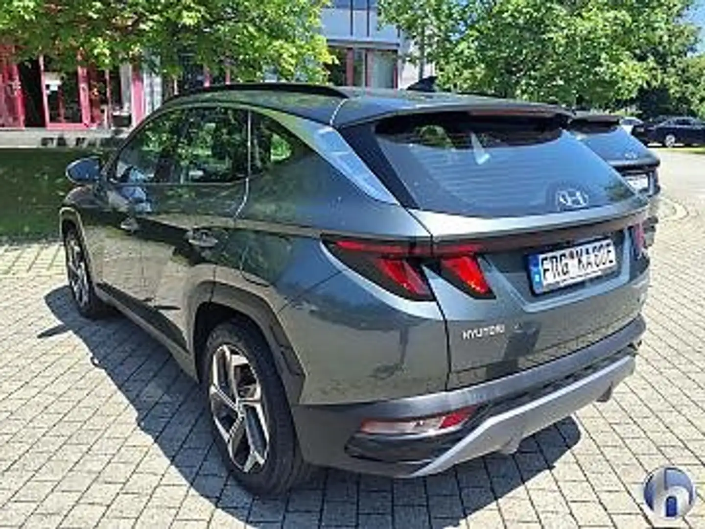 Hyundai TUCSON 1.6 T-GDI Basis Kamera/AUT/LED/Navi/RFK/SHZ/Virtua Grau - 2