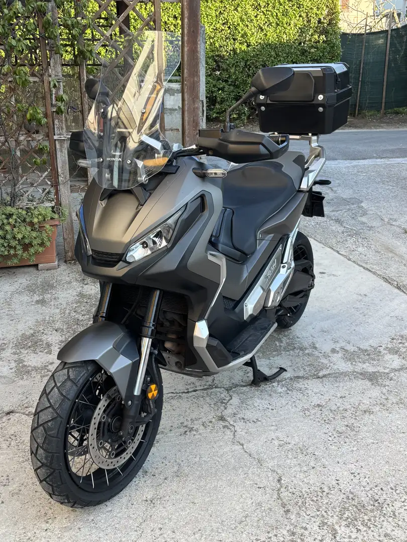 Honda X-ADV - 1