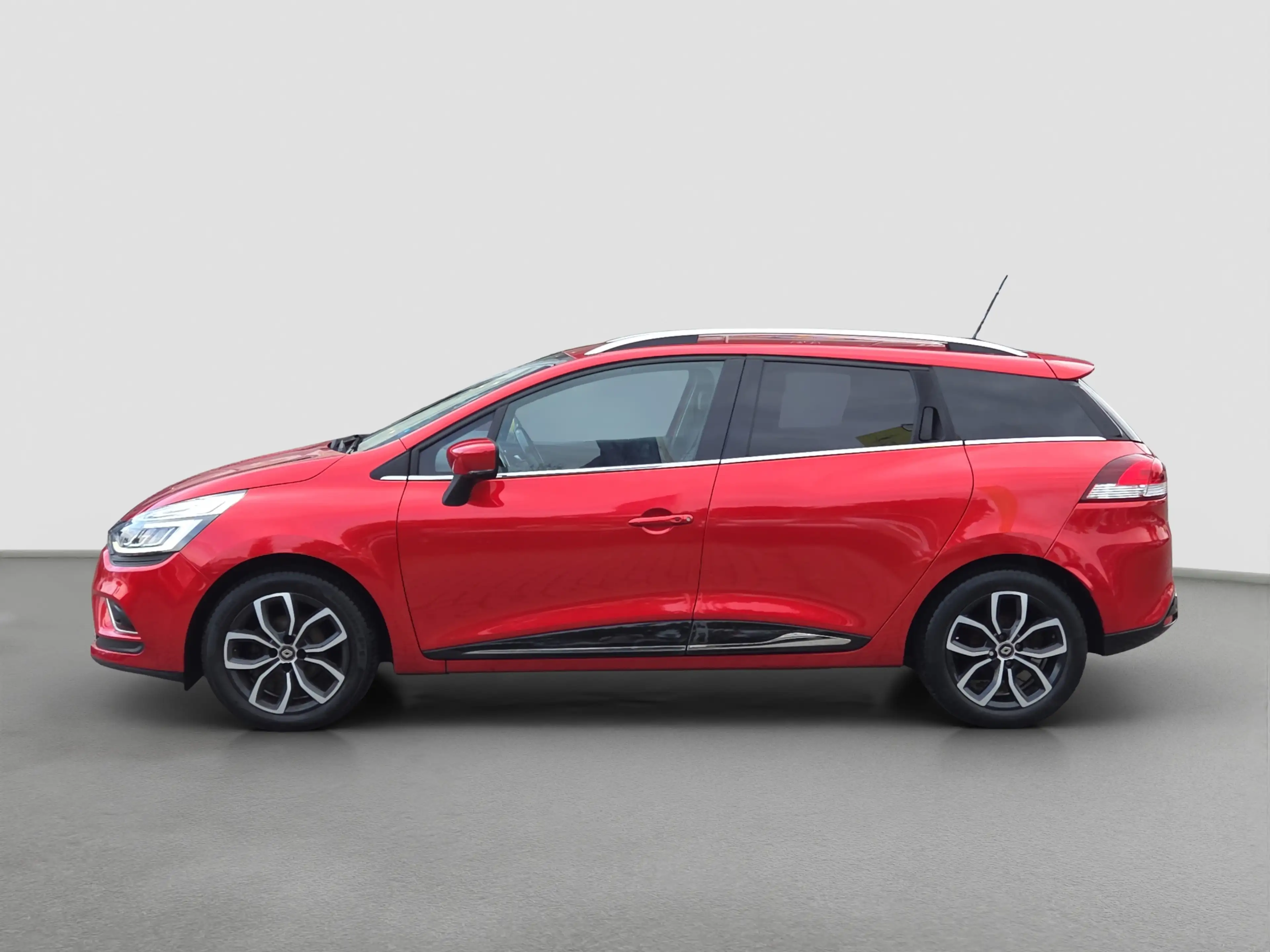 Renault Clio Estate 0.9 TCe Intens Trekhaak | Full map navigati — photo 7