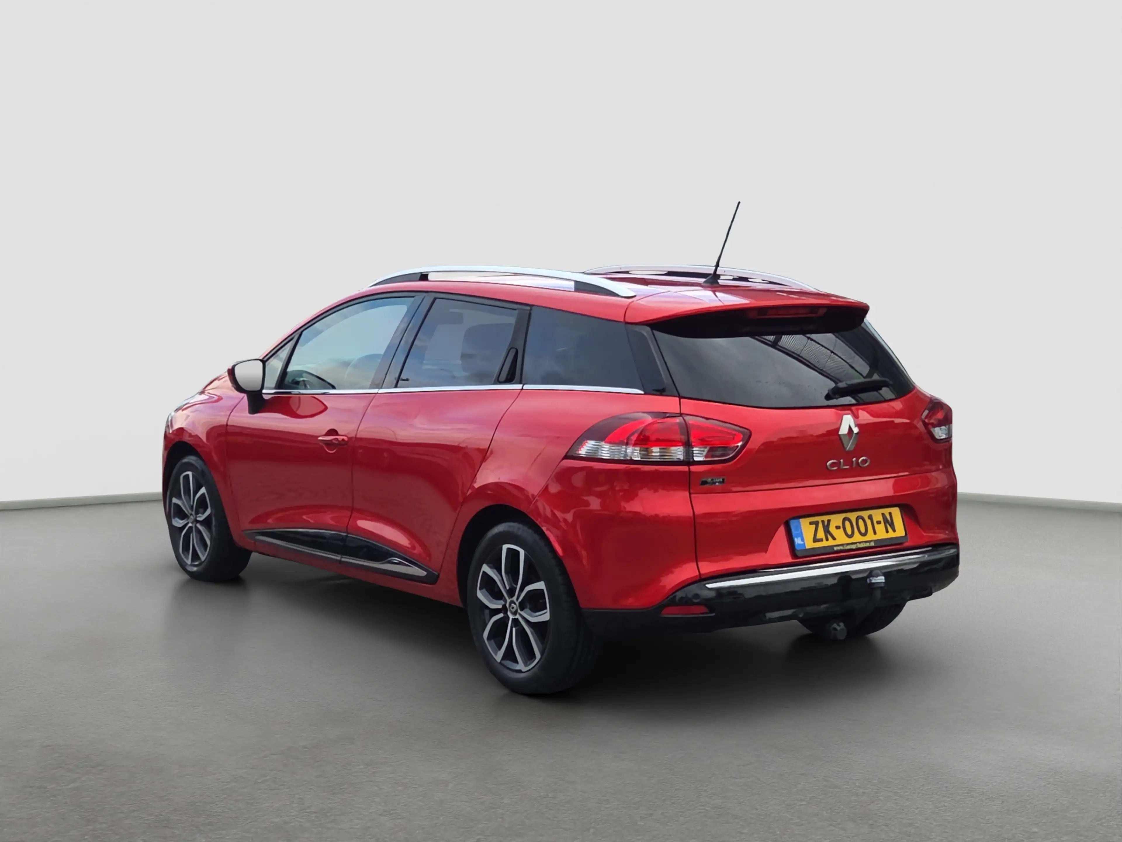 Renault Clio Estate 0.9 TCe Intens Trekhaak | Full map navigati — photo 4