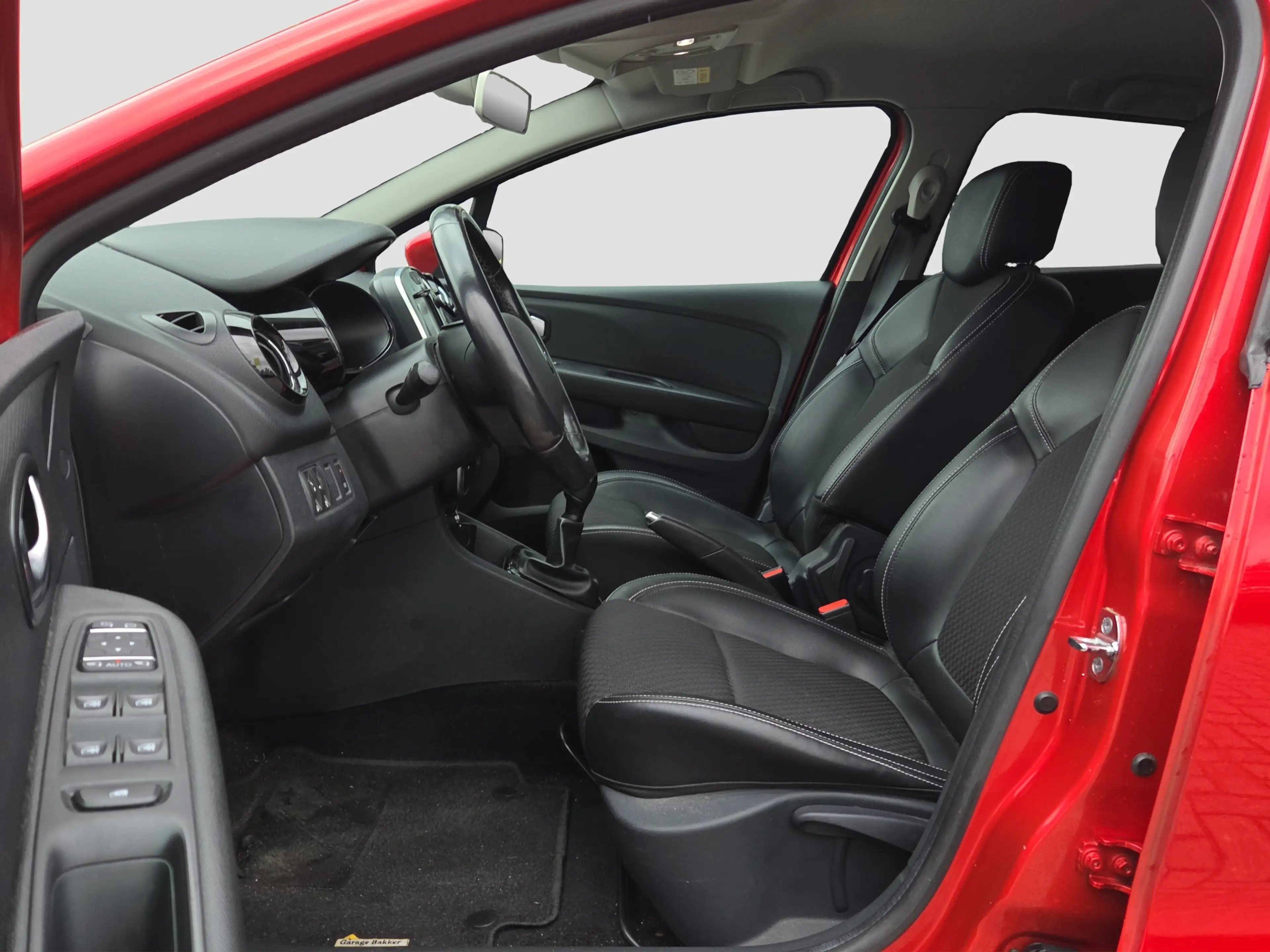 Renault Clio Estate 0.9 TCe Intens Trekhaak | Full map navigati — photo 9