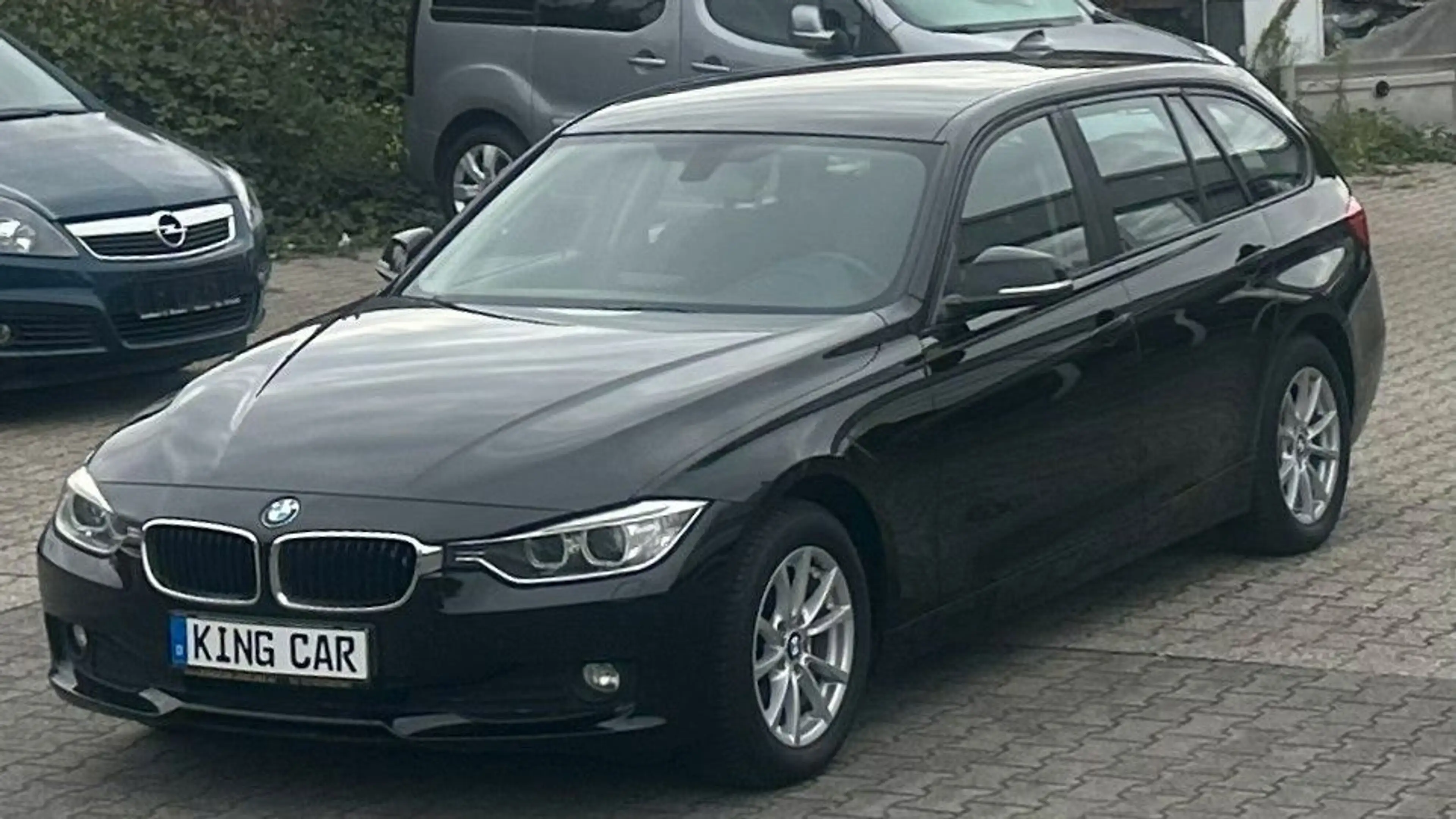 BMW 318 D Touring*Navigationssystem*MP3*AUX*Xenon* — photo 9