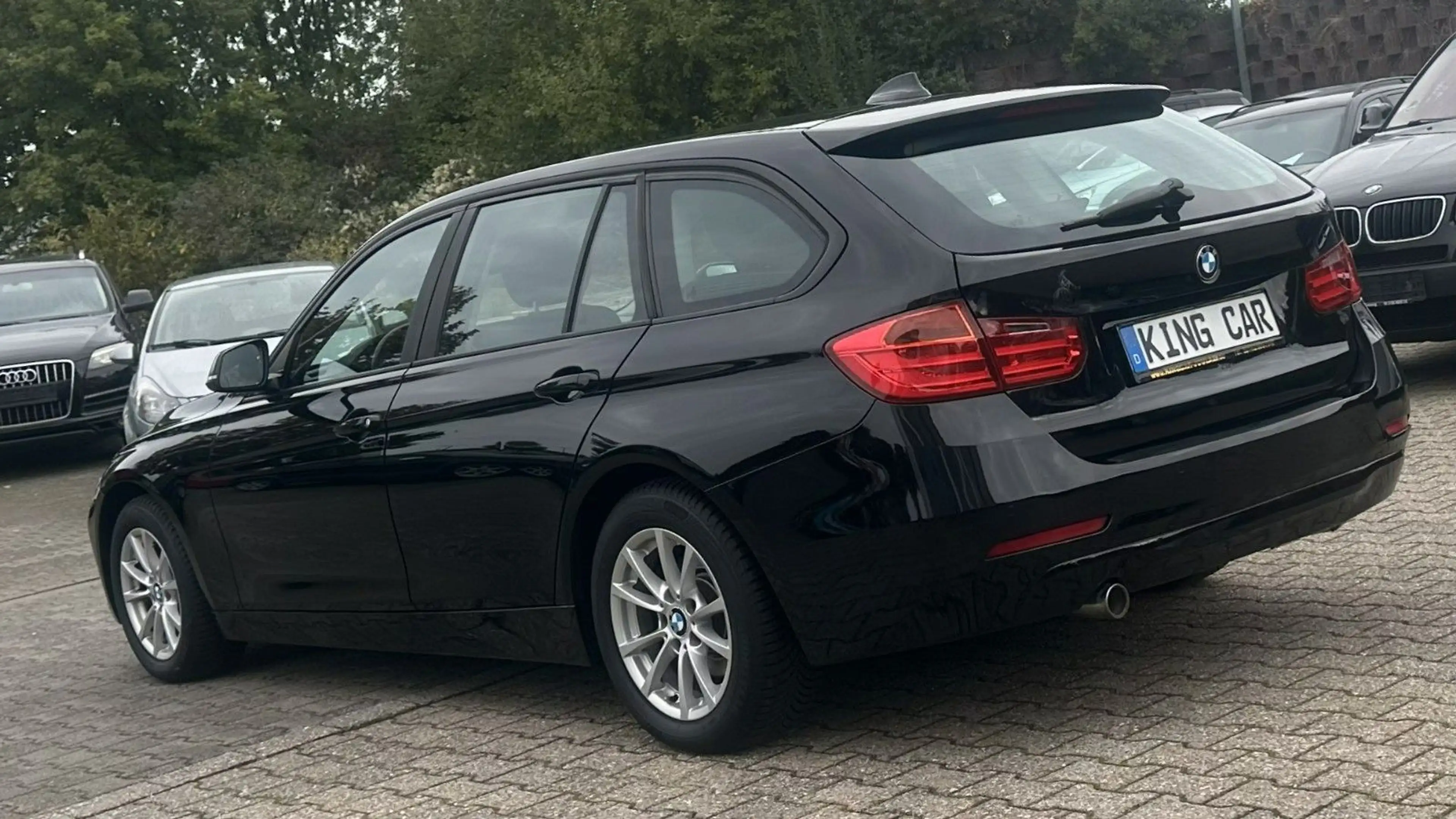 BMW 318 D Touring*Navigationssystem*MP3*AUX*Xenon* — photo 11