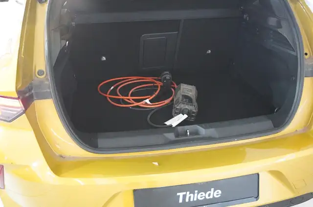 Opel Astra view 14
