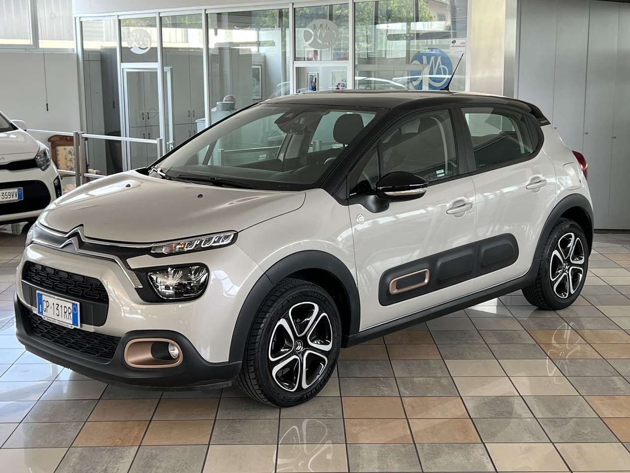 Citroen C3 PureTech 83 S&S C-Series