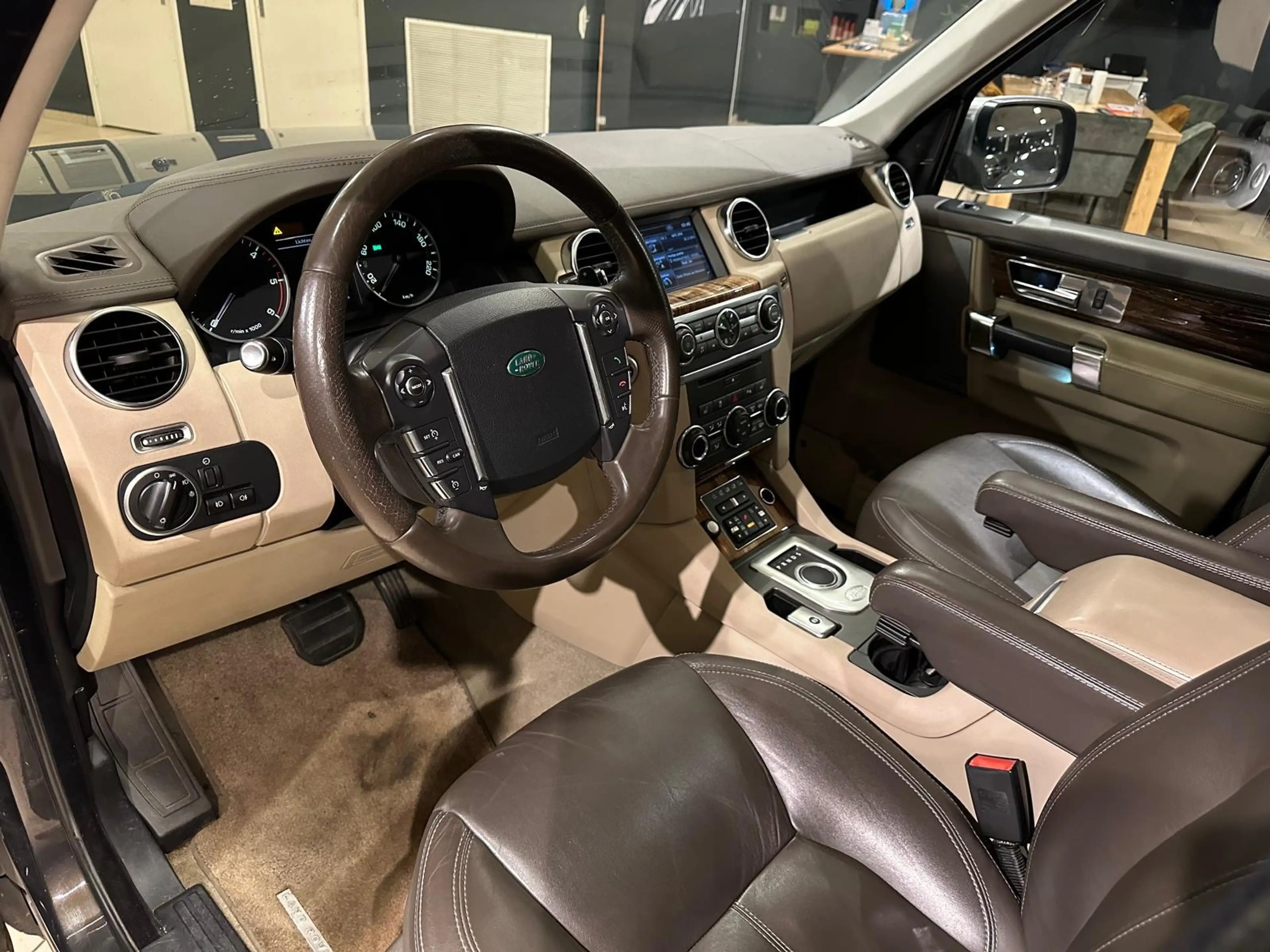 Land Rover Discovery 3.0 SDV6 HSE Luxury Edition/Camera/3x Pano/Topstaa — photo 15