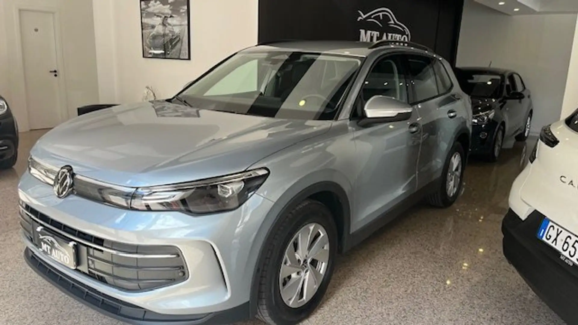 Volkswagen Tiguan Tiguan III 2024 2.0 tdi Life 150cv dsg Argento - 2
