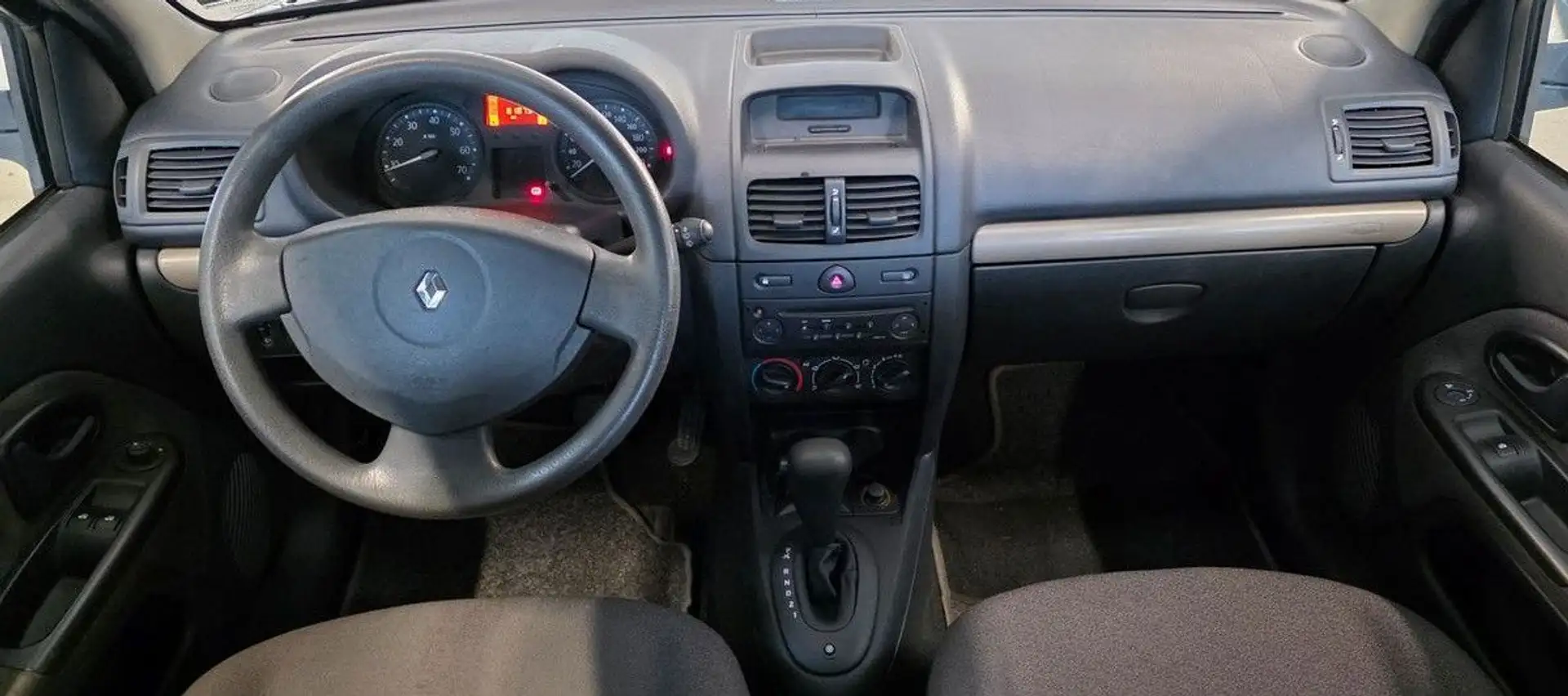 Renault Clio 1.4 Authentique Confort Gris - 2